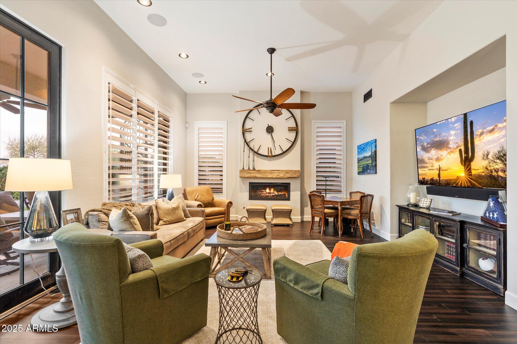 Phoenix, Arizona, 85054, United States, 4 Bedrooms Bedrooms, ,3 BathroomsBathrooms,Residential,Active,2008269