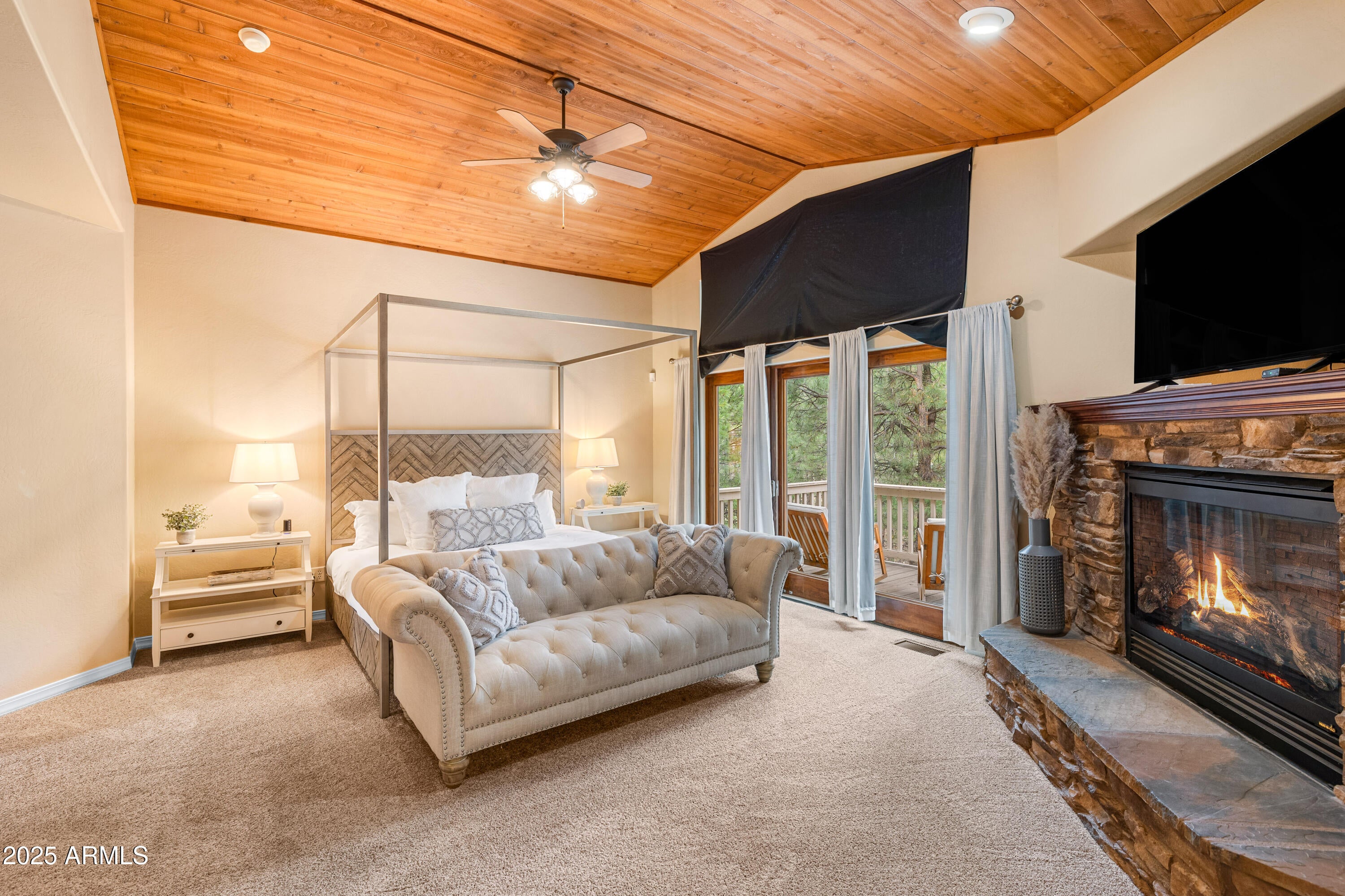 Flagstaff, Arizona, 86004, United States, 5 Bedrooms Bedrooms, ,5 BathroomsBathrooms,Residential,Active,1834471