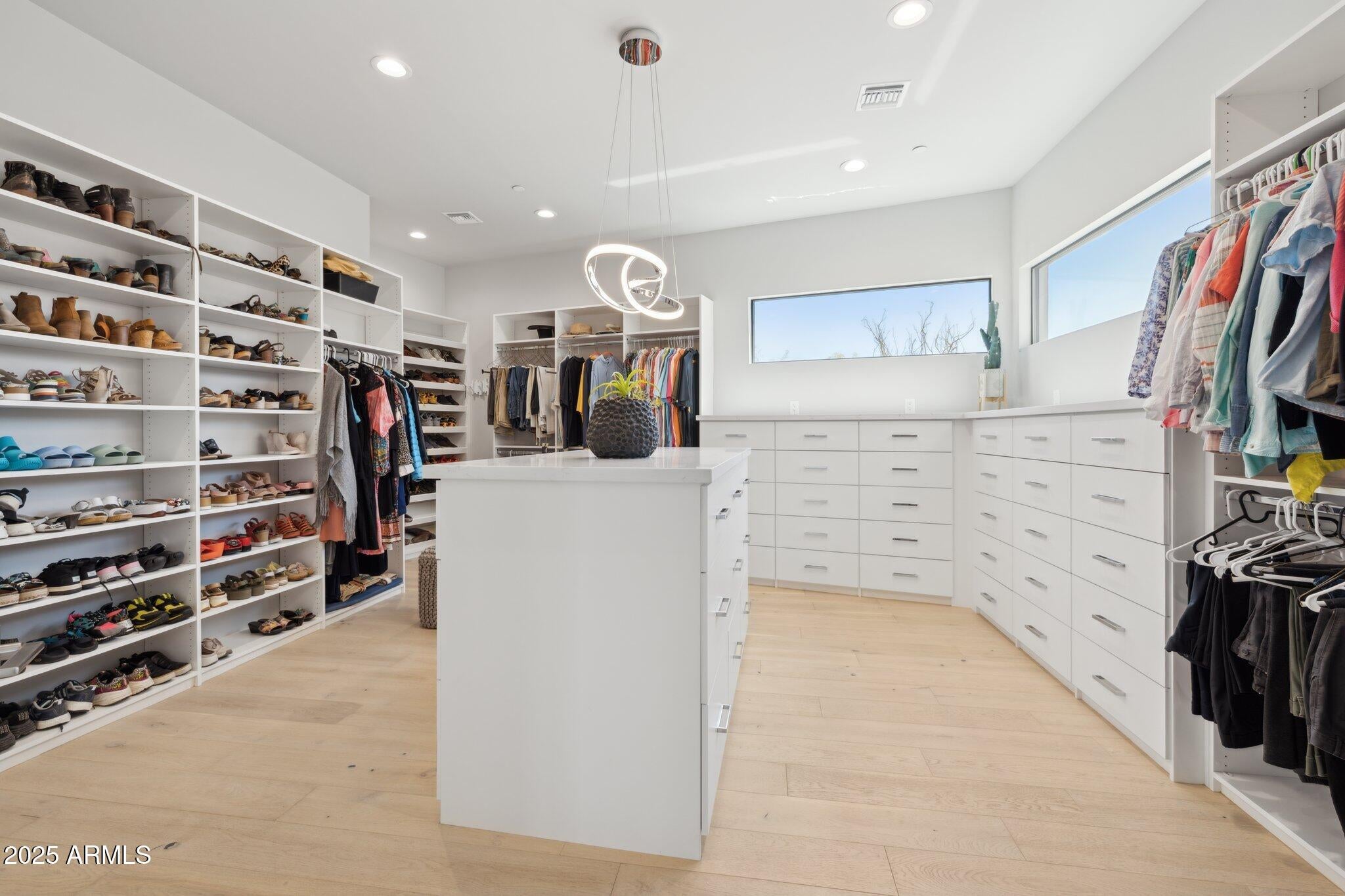 Fountain Hills, Arizona, 85268, United States, 4 Bedrooms Bedrooms, ,5 BathroomsBathrooms,Residential,Active,1951802