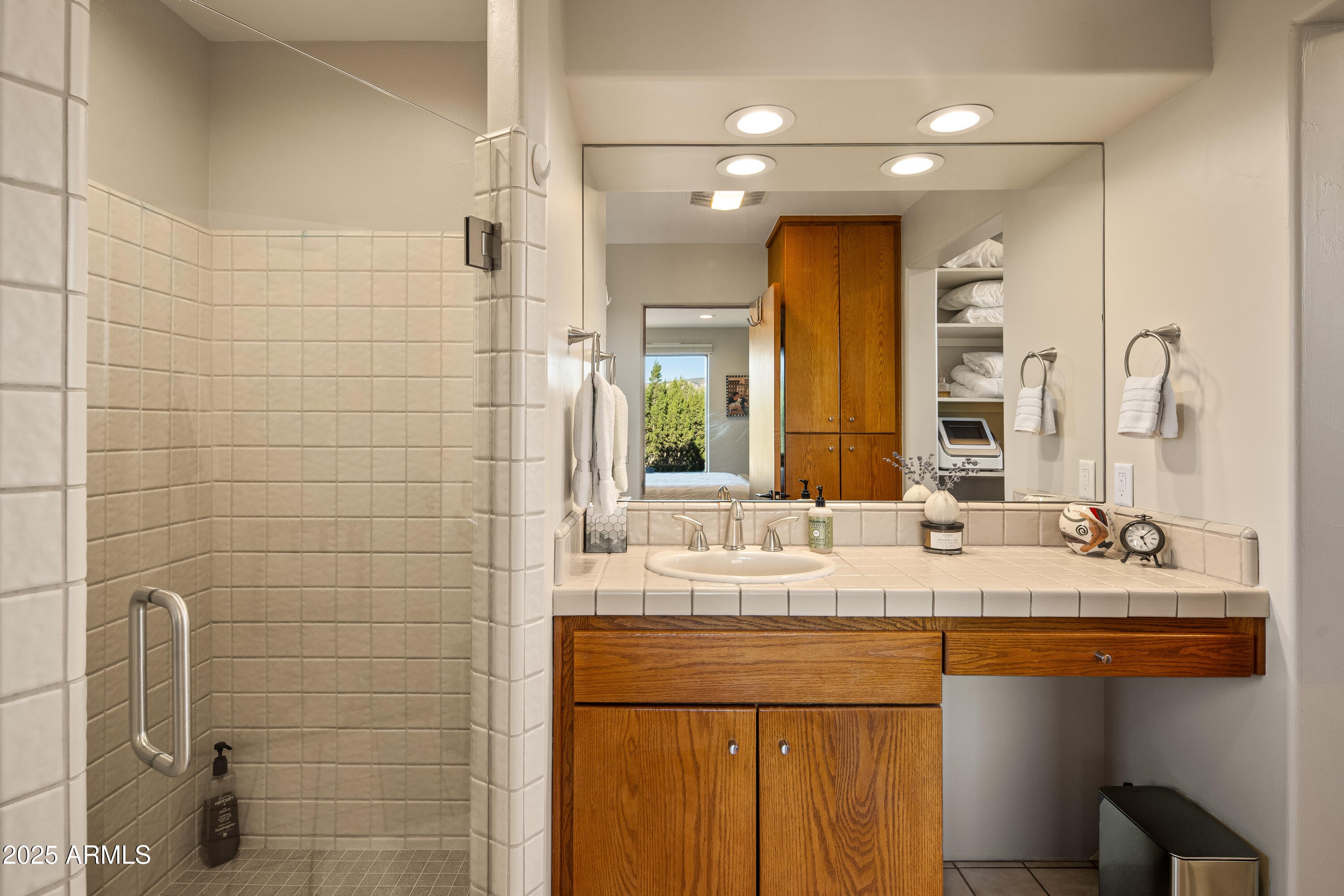 Sedona, Arizona, 86336, United States, 3 Bedrooms Bedrooms, ,4 BathroomsBathrooms,Residential,Active,1946525