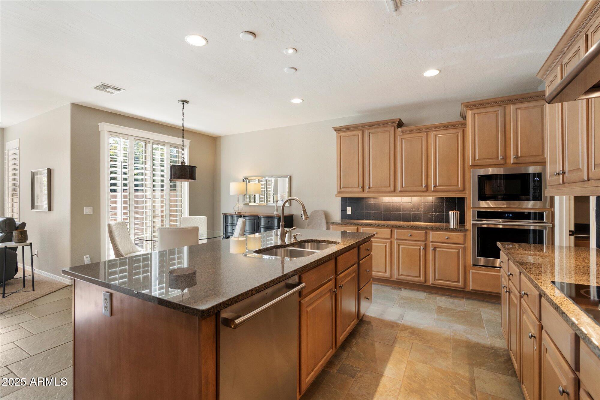 Phoenix, Arizona, 85050, United States, 4 Bedrooms Bedrooms, ,4 BathroomsBathrooms,Residential,Active,1999268