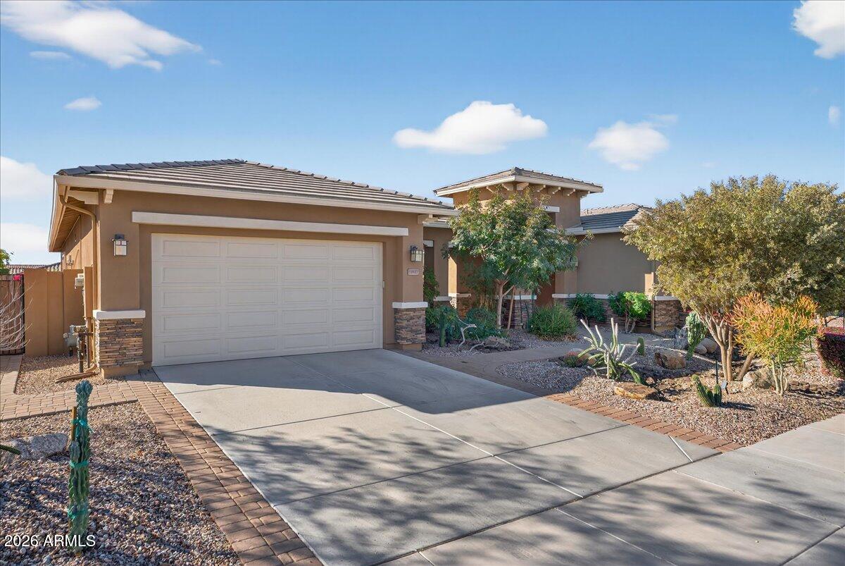Goodyear, Arizona, 85338, United States, 5 Bedrooms Bedrooms, ,4 BathroomsBathrooms,Residential,Active,2030981