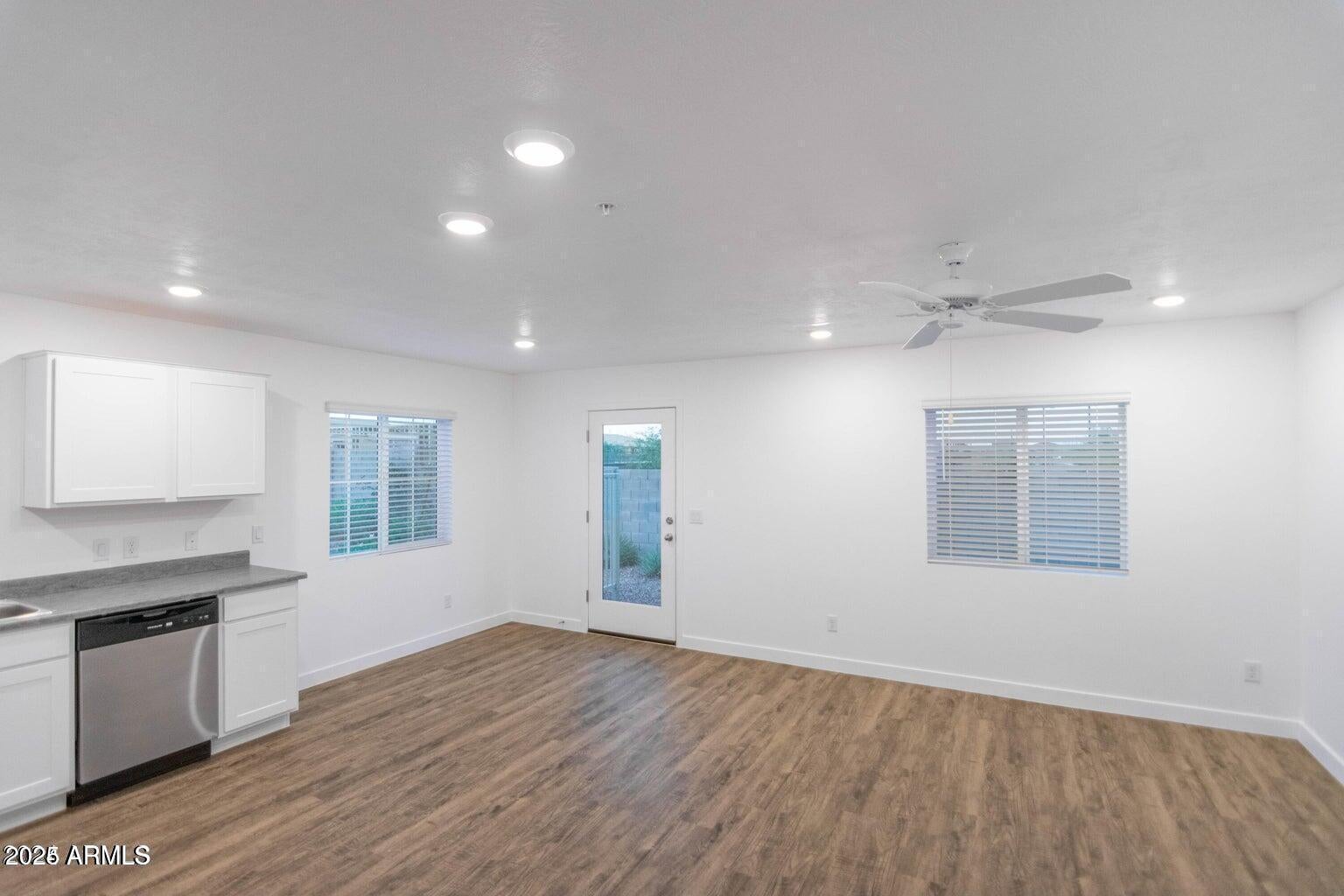 Surprise, Arizona, 85388, United States, ,Residential,Active,1903196