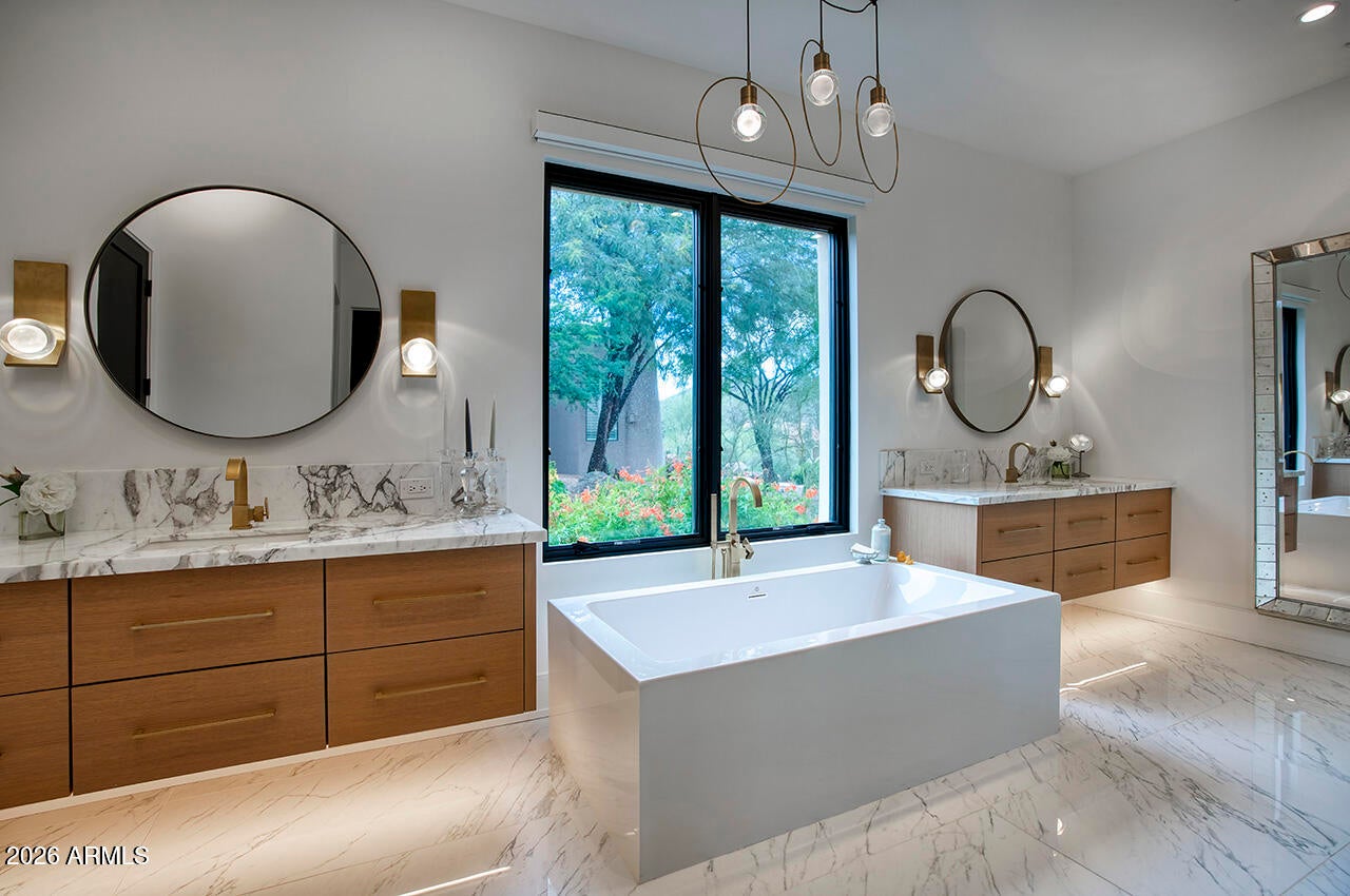 Scottsdale, Arizona, 85255, United States, 3 Bedrooms Bedrooms, ,4 BathroomsBathrooms,Residential,Active,2011209