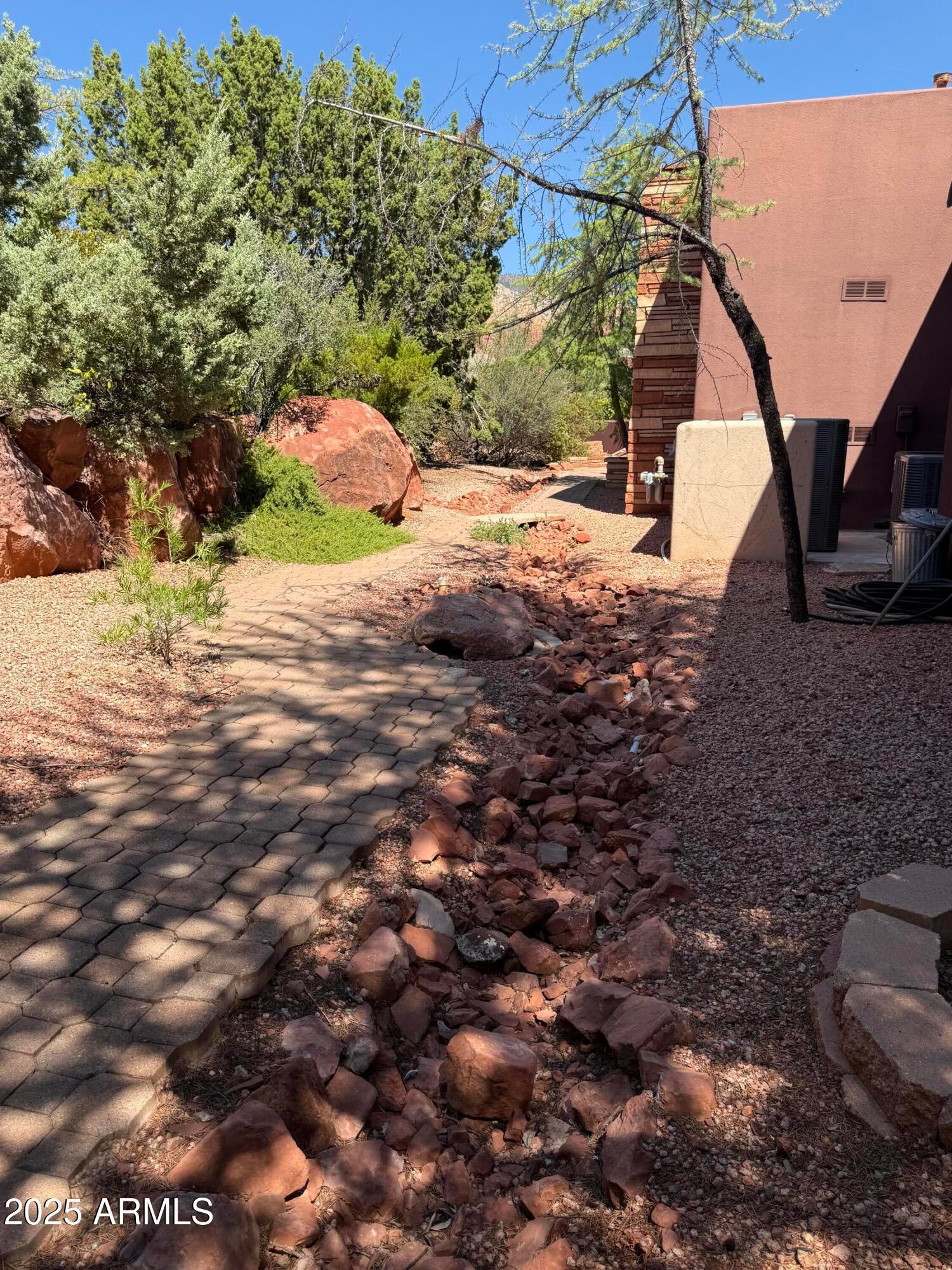 Sedona, Arizona, 86336, United States, 3 Bedrooms Bedrooms, ,3 BathroomsBathrooms,Residential,Active,1944285