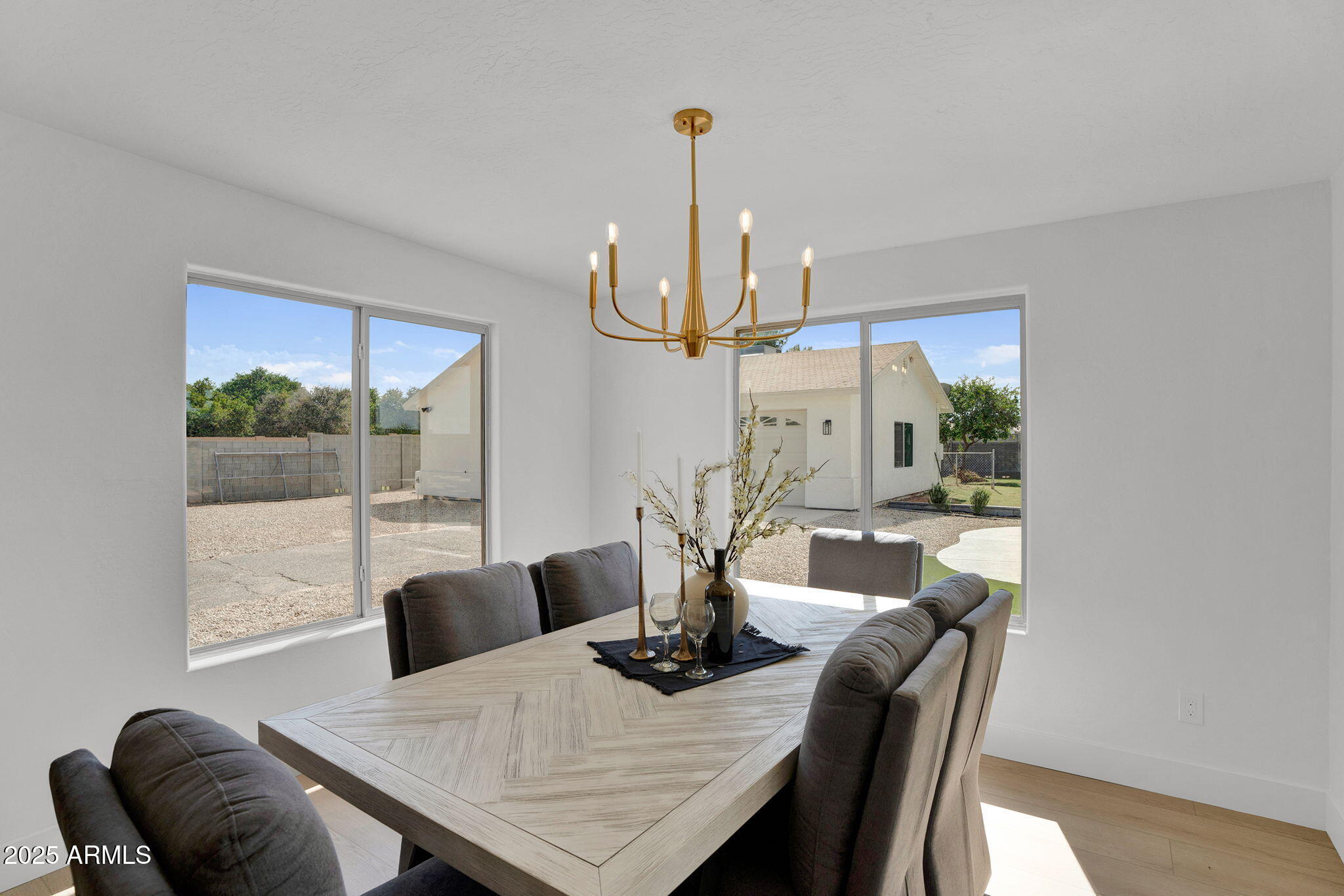 Gilbert, Arizona, 85298, United States, 5 Bedrooms Bedrooms, ,3 BathroomsBathrooms,Residential,Pending,2006857