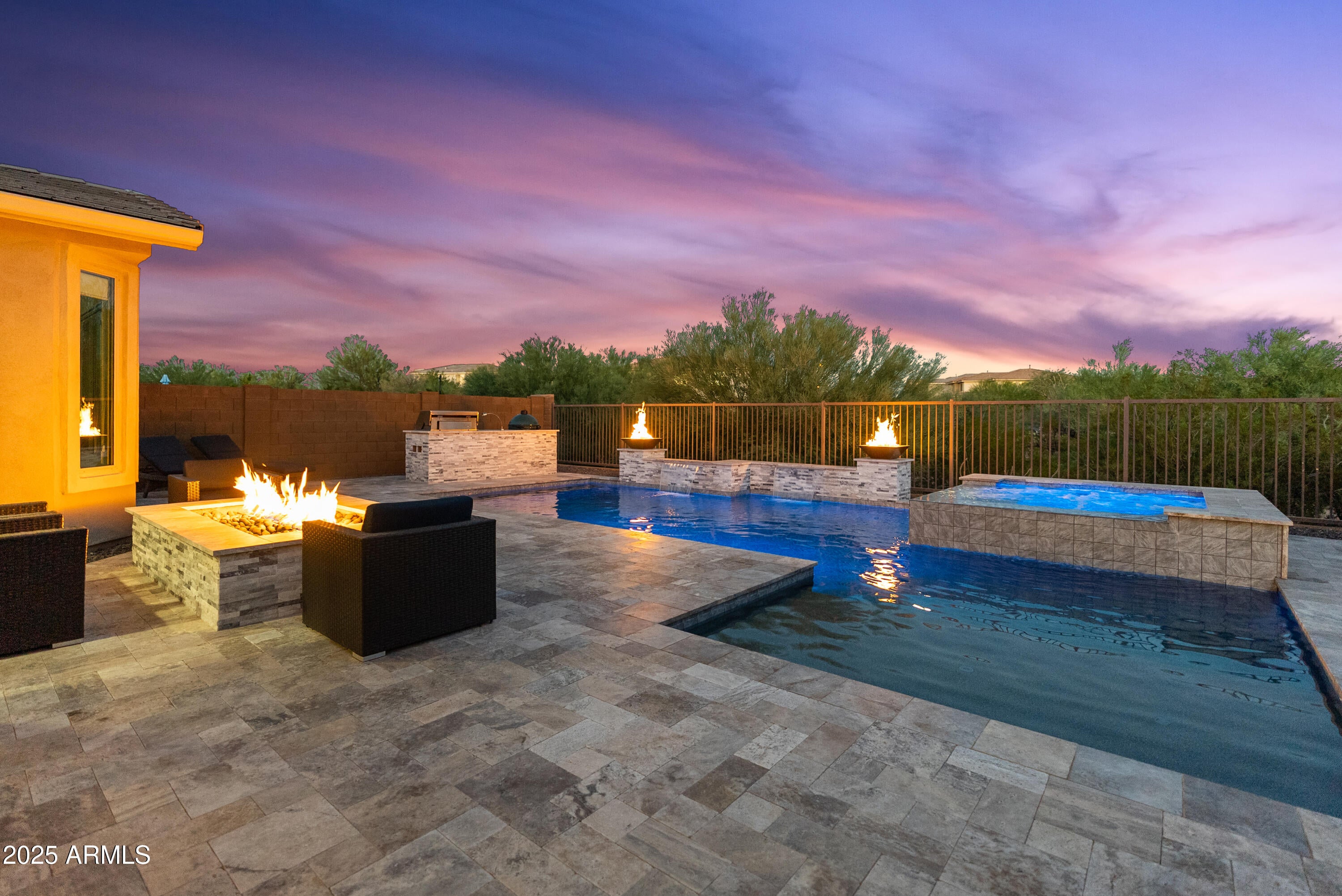 Phoenix, Arizona, 85050, United States, 4 Bedrooms Bedrooms, ,4 BathroomsBathrooms,Residential,Active,2007184