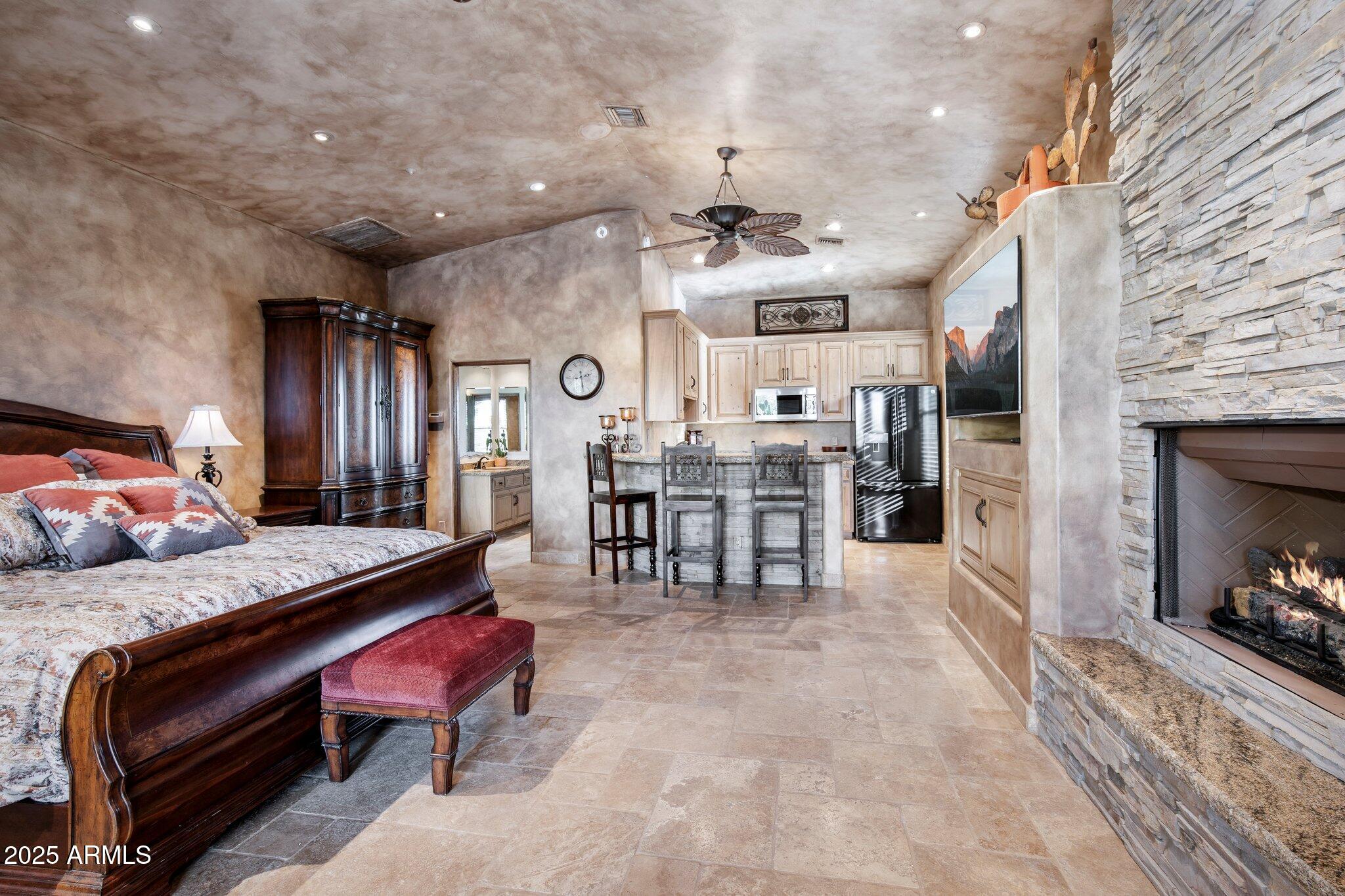 Scottsdale, Arizona, 85255, United States, 5 Bedrooms Bedrooms, ,6 BathroomsBathrooms,Residential,Active,1953434