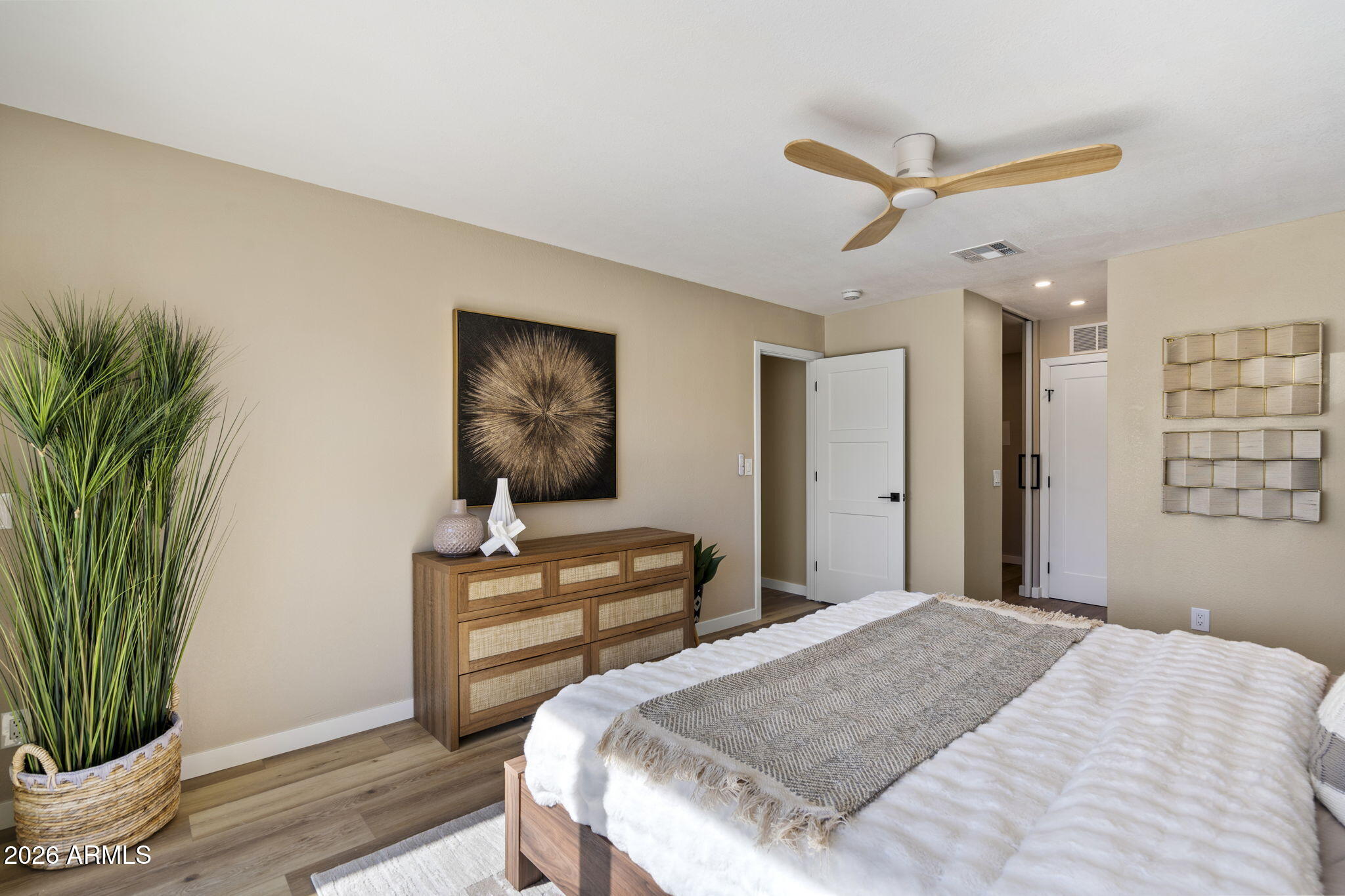 Scottsdale, Arizona, 85258, United States, 3 Bedrooms Bedrooms, ,2 BathroomsBathrooms,Residential,Active,2012221