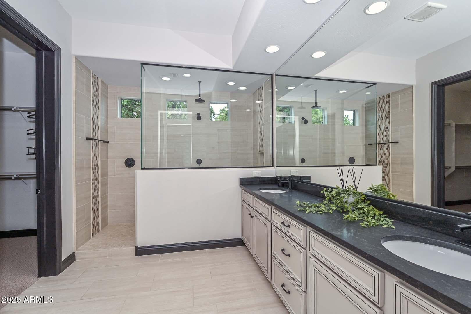 Peoria, Arizona, 85383, United States, 6 Bedrooms Bedrooms, ,5 BathroomsBathrooms,Residential,Active,2017881