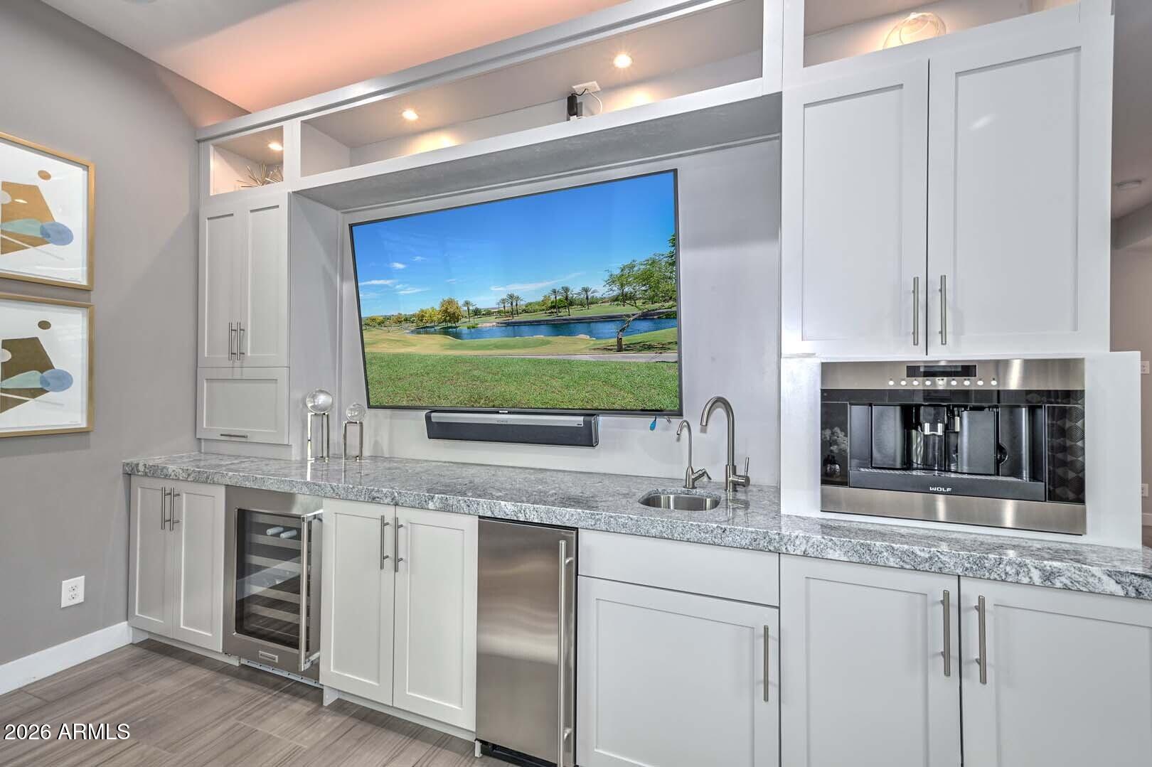 Peoria, Arizona, 85383, United States, 3 Bedrooms Bedrooms, ,4 BathroomsBathrooms,Residential,Active,2012494