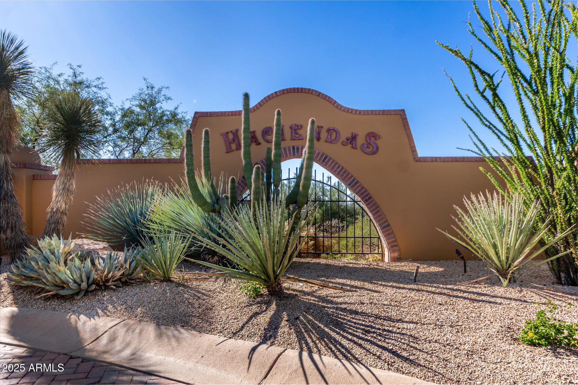 Scottsdale, Arizona, 85262, United States, 3 Bedrooms Bedrooms, ,4 BathroomsBathrooms,Residential,Active,1988439