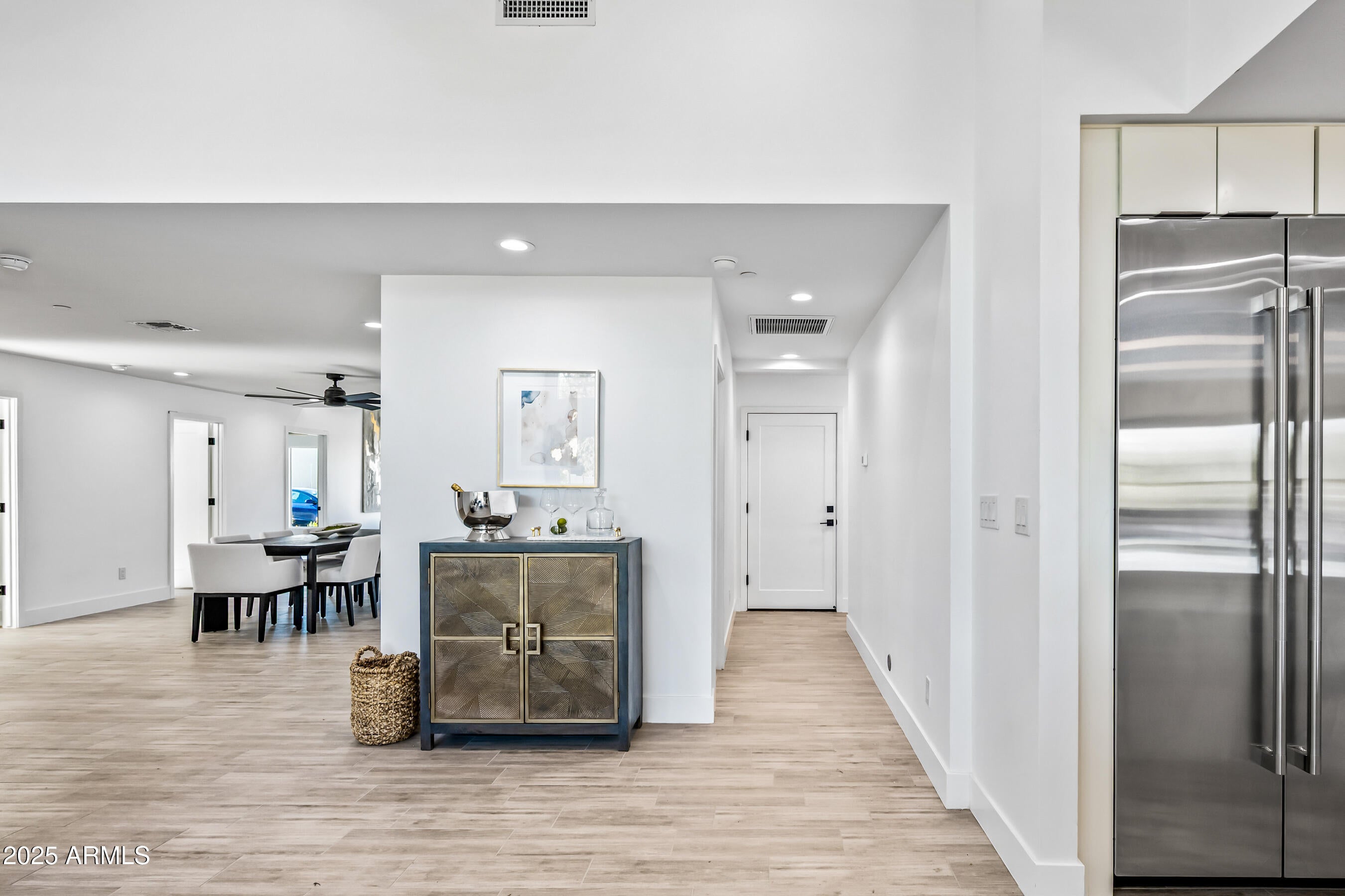 Scottsdale, Arizona, 85258, United States, 4 Bedrooms Bedrooms, ,4 BathroomsBathrooms,Residential,Active,1994950