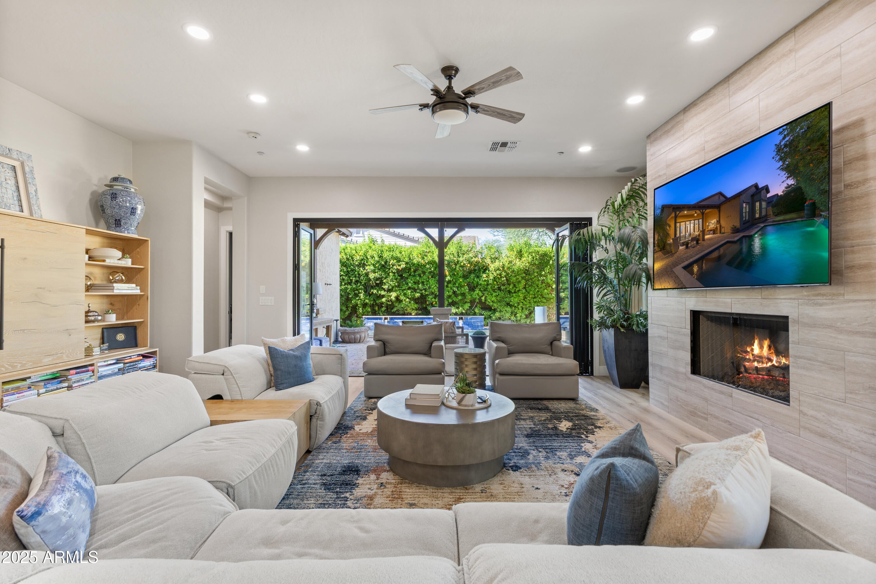 Scottsdale, Arizona, 85255, United States, 5 Bedrooms Bedrooms, ,3 BathroomsBathrooms,Residential,Active,1946529