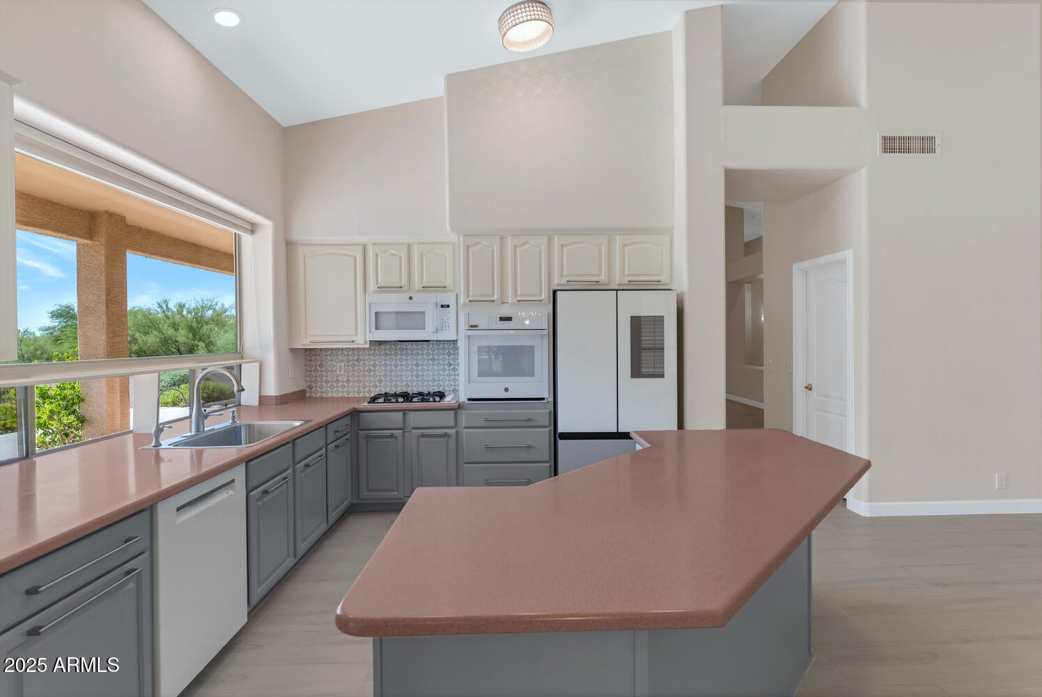 Scottsdale, Arizona, 85266, United States, 3 Bedrooms Bedrooms, ,2 BathroomsBathrooms,Residential,Active,1960122