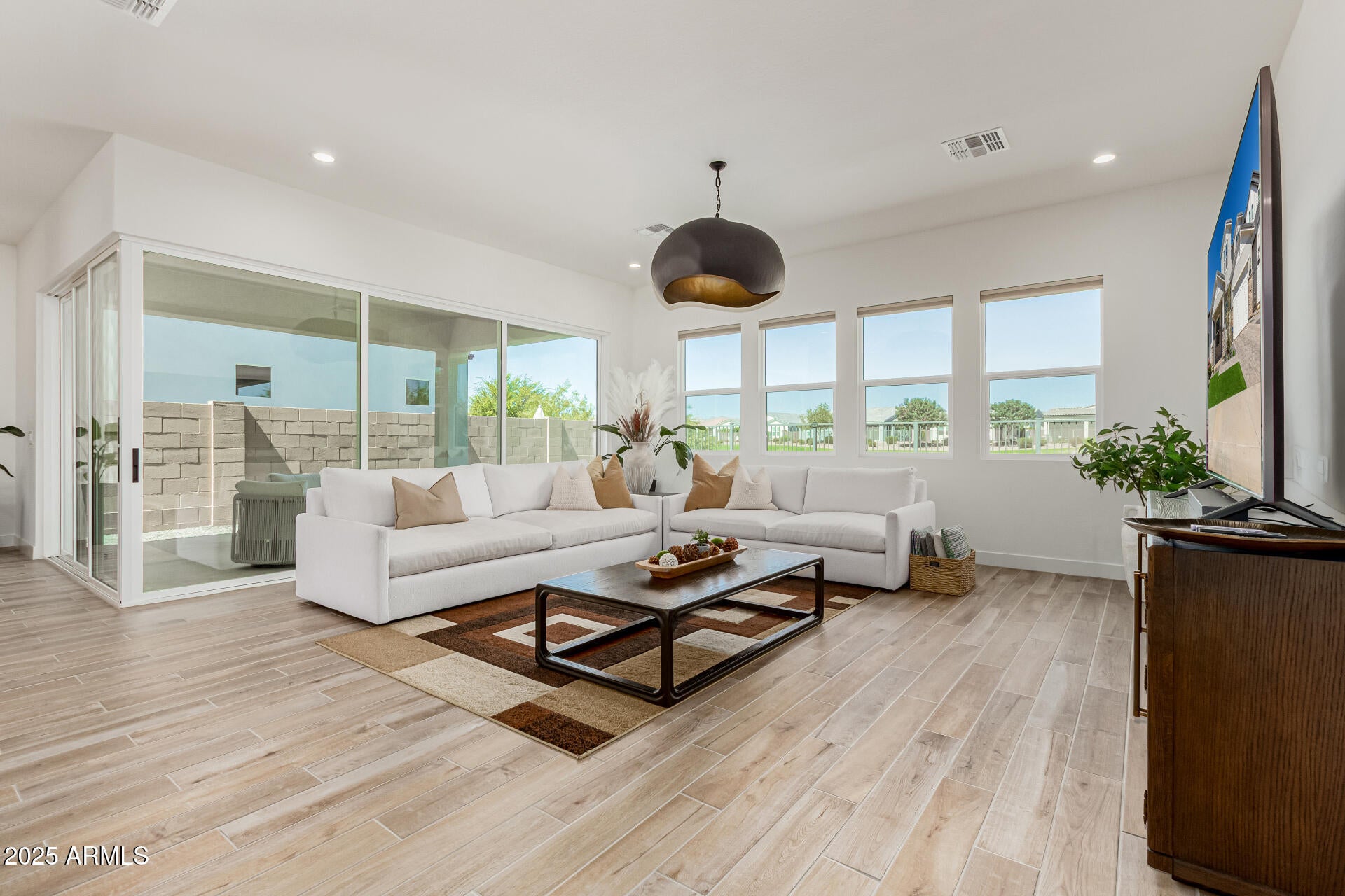 Surprise, Arizona, 85388, United States, 5 Bedrooms Bedrooms, ,5 BathroomsBathrooms,Residential,Active,1943788