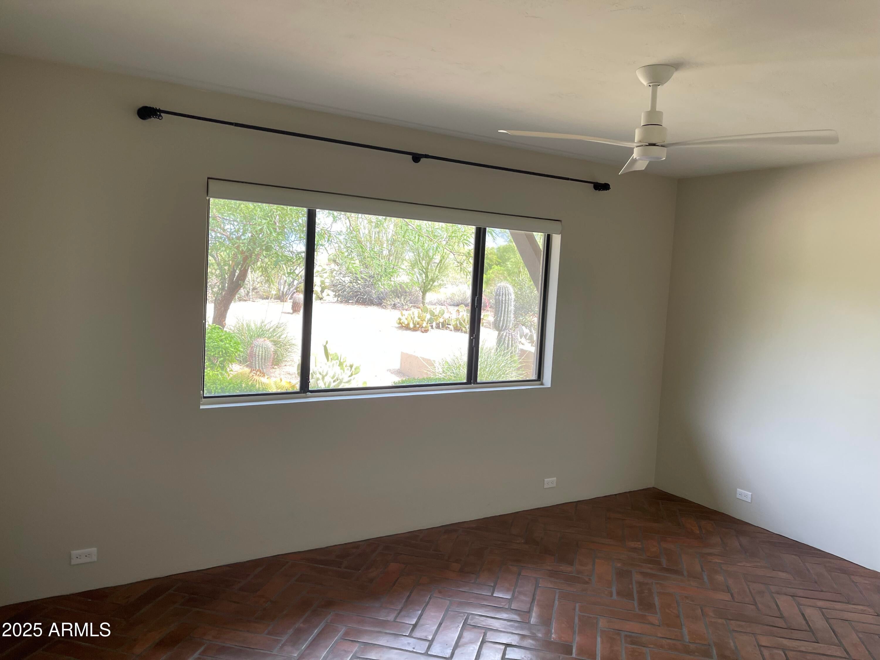 Carefree, Arizona, 85377, United States, 3 Bedrooms Bedrooms, ,3 BathroomsBathrooms,Residential,Active,1936429