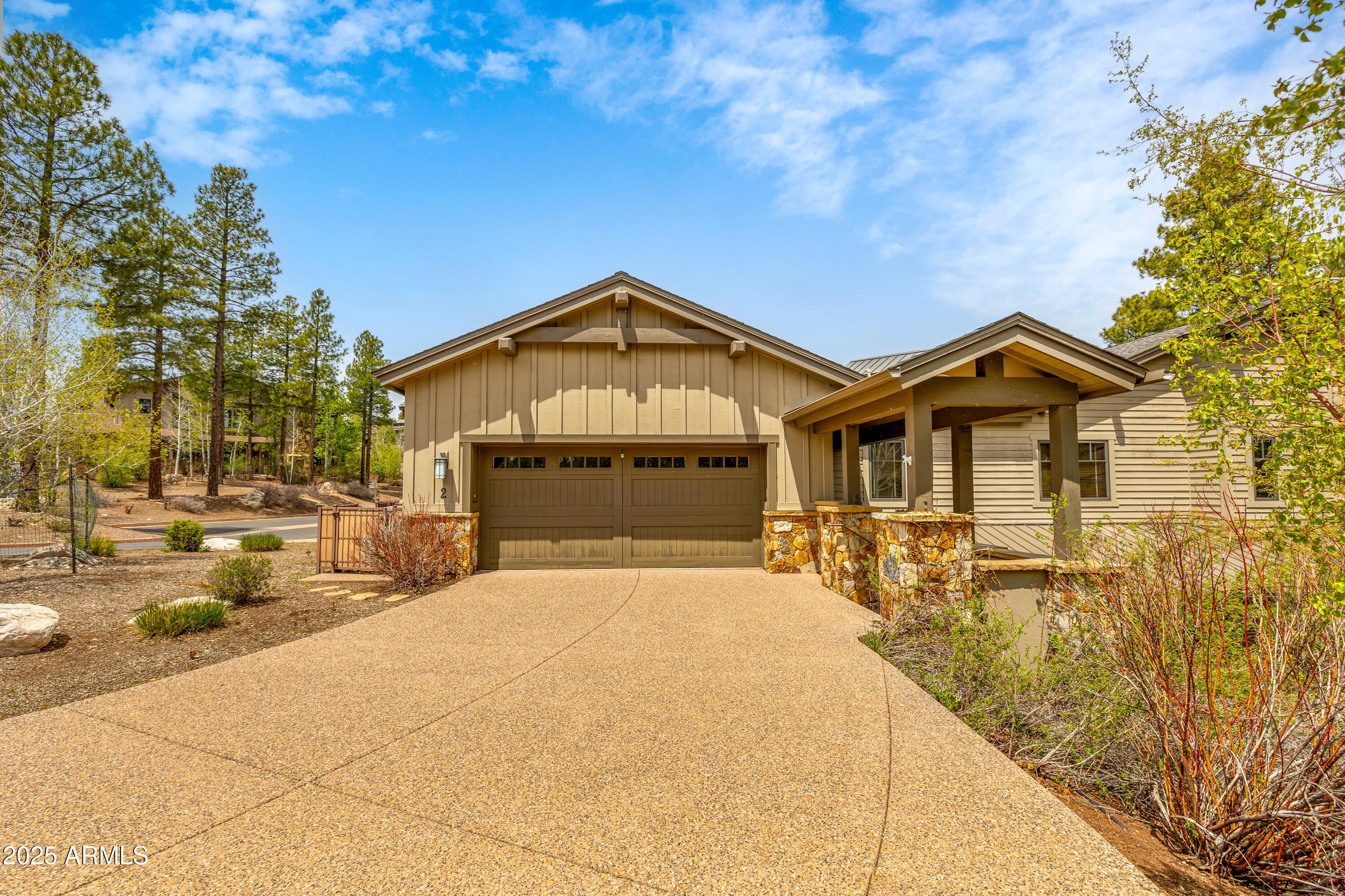 Flagstaff, Arizona, 86005, United States, 3 Bedrooms Bedrooms, ,2 BathroomsBathrooms,Residential,Active,1798236