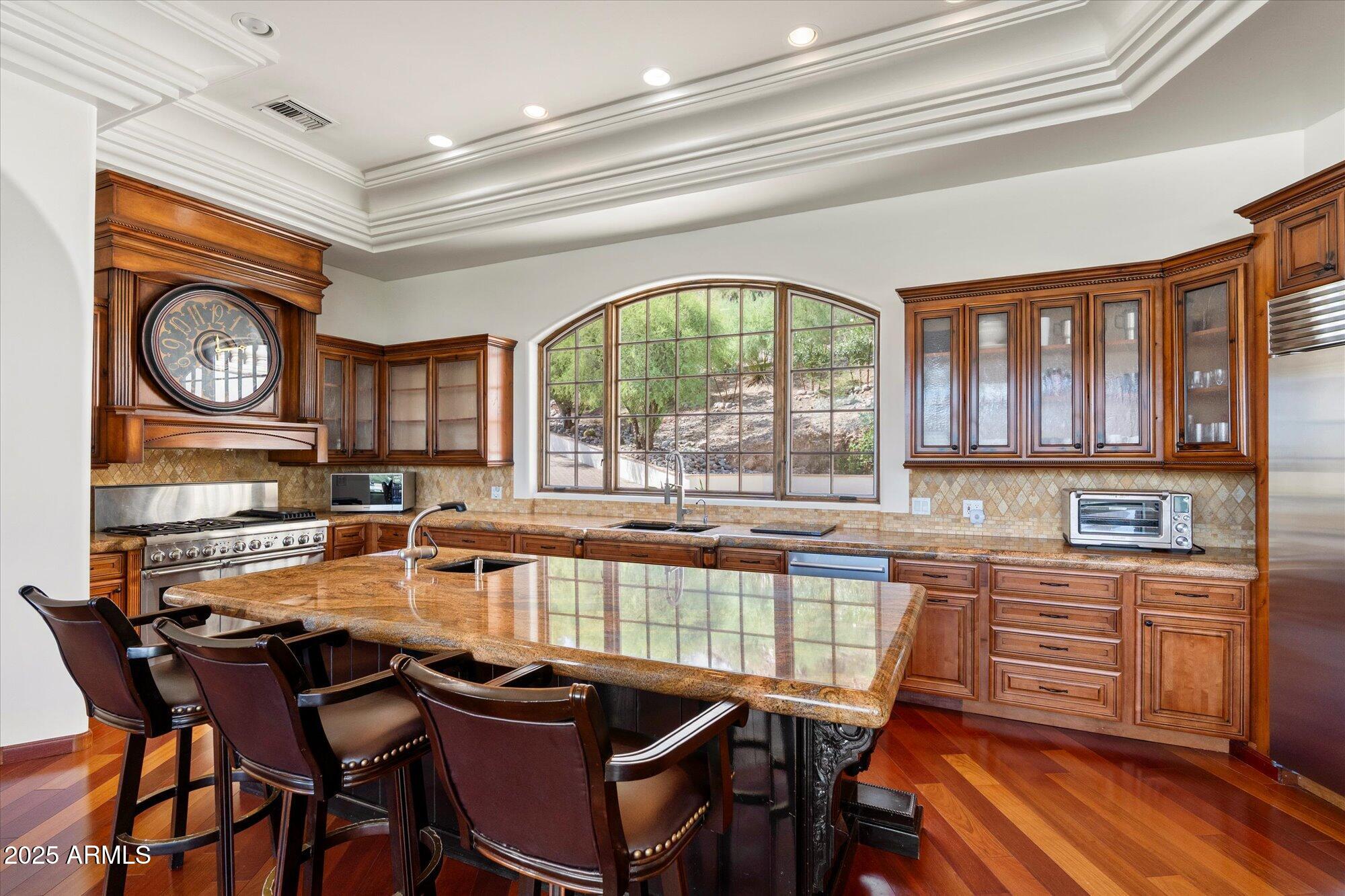 Paradise Valley, Arizona, 85253, United States, 6 Bedrooms Bedrooms, ,7 BathroomsBathrooms,Residential,Active,1946519