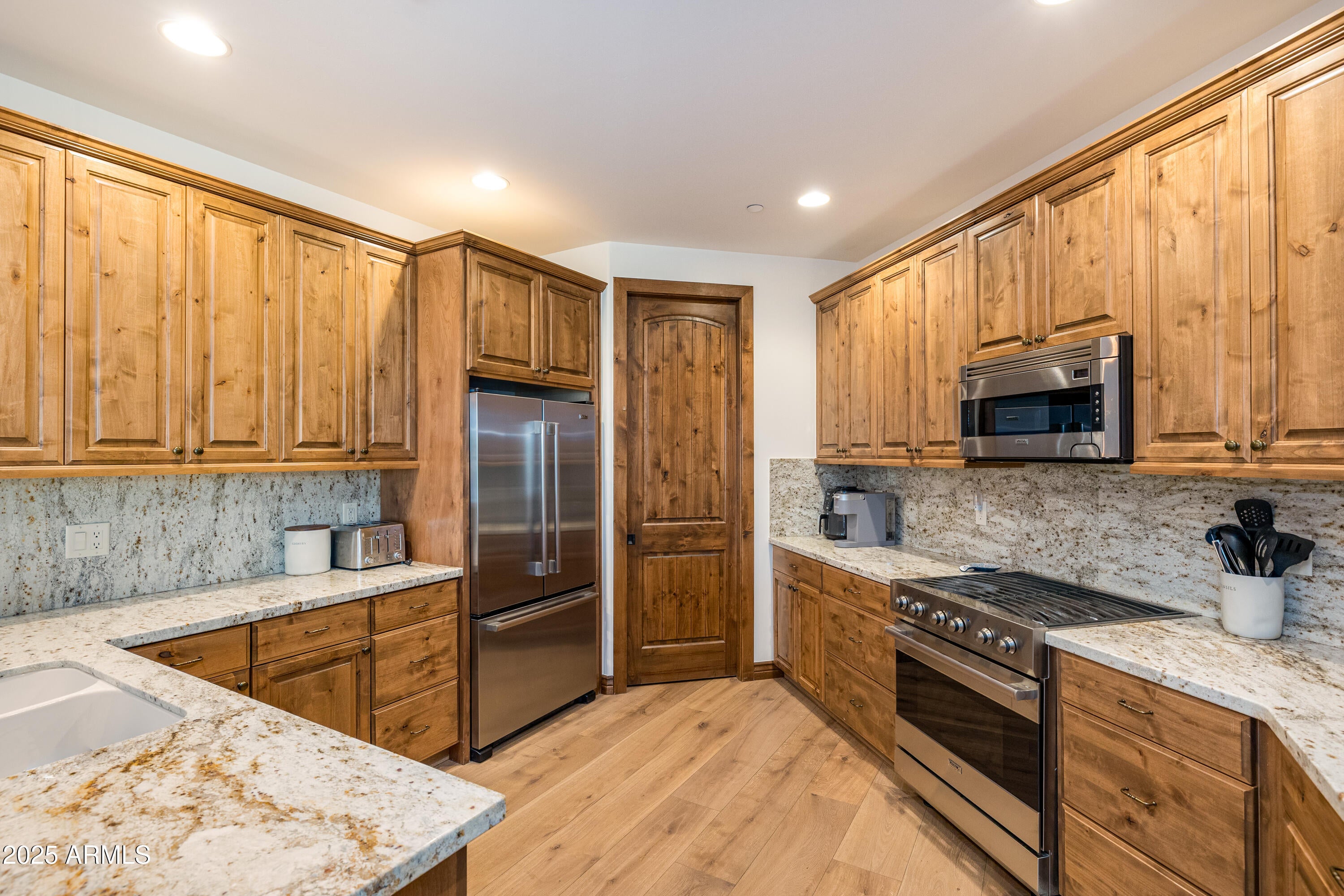 Flagstaff, Arizona, 86005, United States, 3 Bedrooms Bedrooms, ,2 BathroomsBathrooms,Residential,Active,1798236