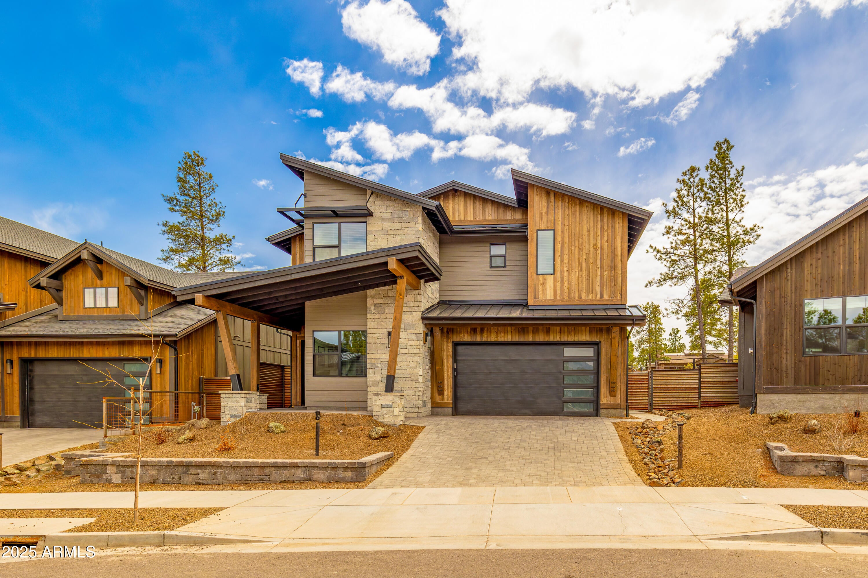Flagstaff, Arizona, 86005, United States, 5 Bedrooms Bedrooms, ,4 BathroomsBathrooms,Residential,Active,1972167