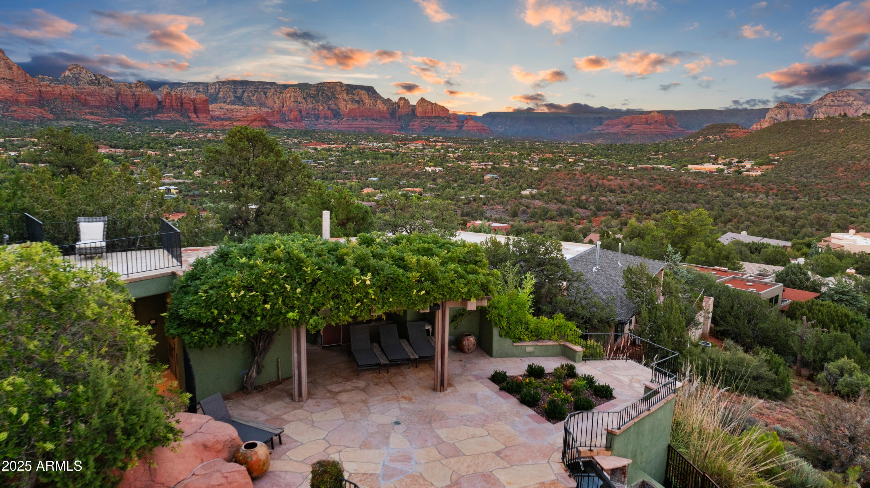 Sedona, Arizona, 86336, United States, 3 Bedrooms Bedrooms, ,6 BathroomsBathrooms,Residential,Active,1944279