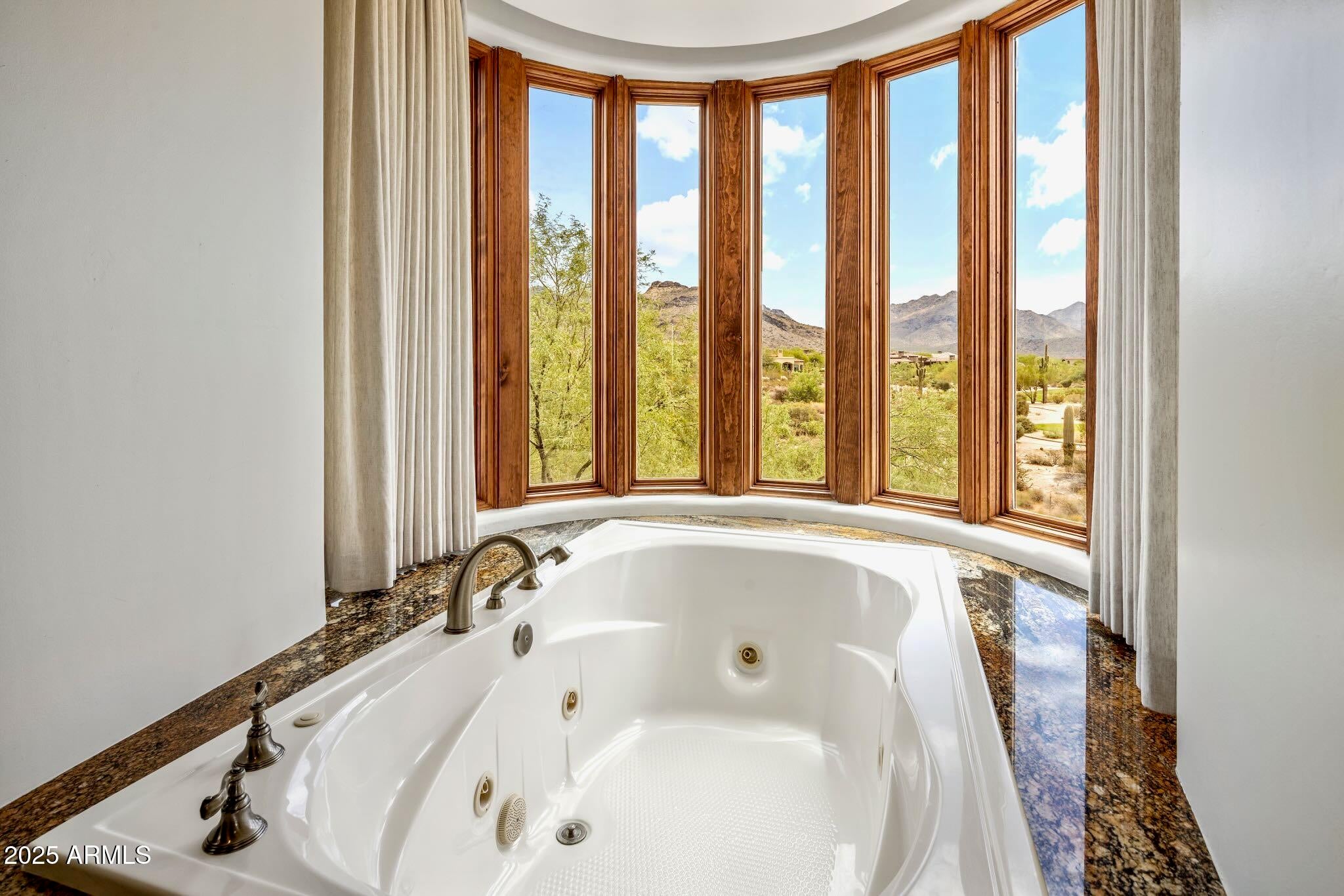 Scottsdale, Arizona, 85255, United States, 5 Bedrooms Bedrooms, ,6 BathroomsBathrooms,Residential,Active,1929782