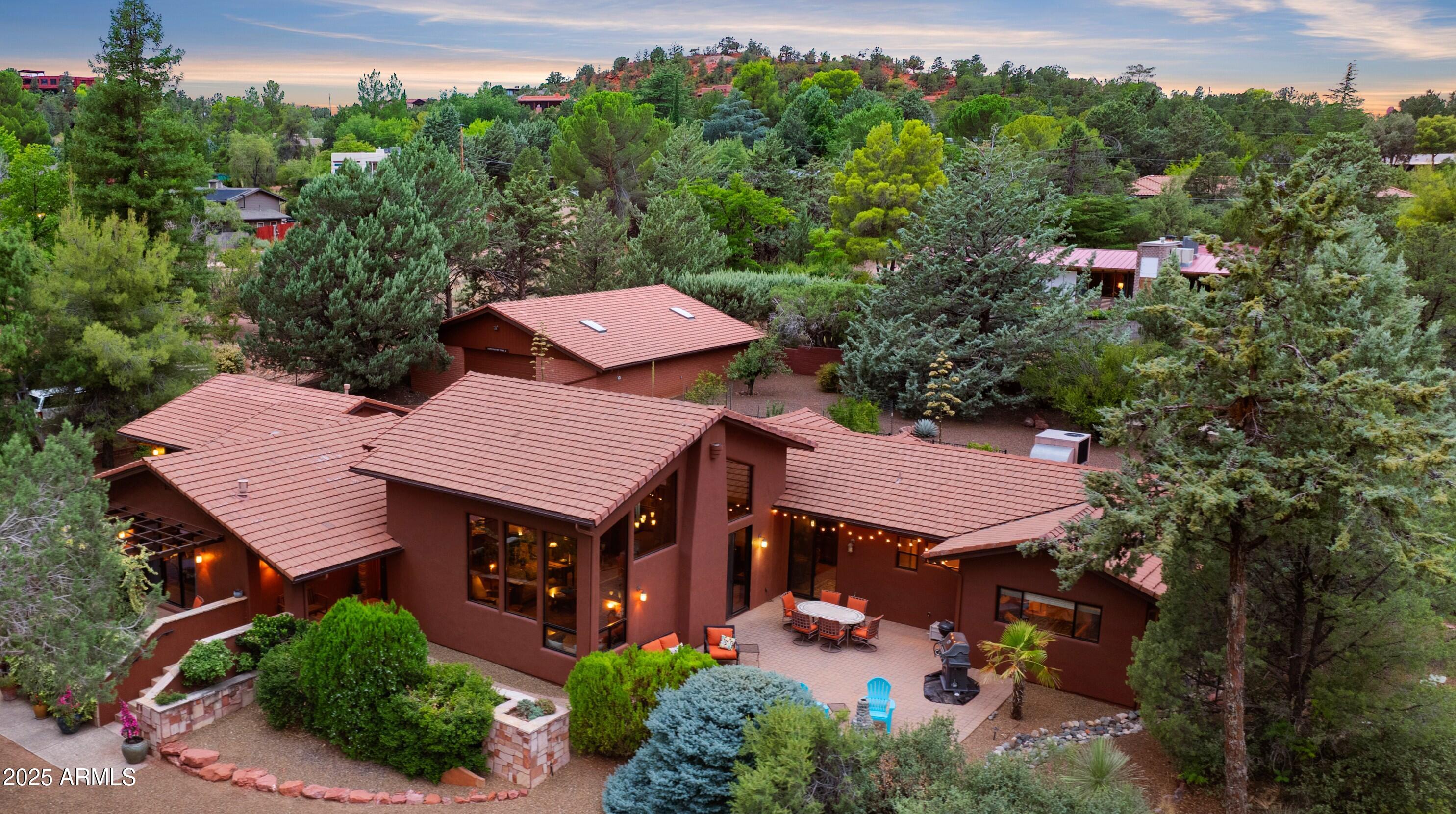 Sedona, Arizona, 86336, United States, 4 Bedrooms Bedrooms, ,4 BathroomsBathrooms,Residential,Active,1929401