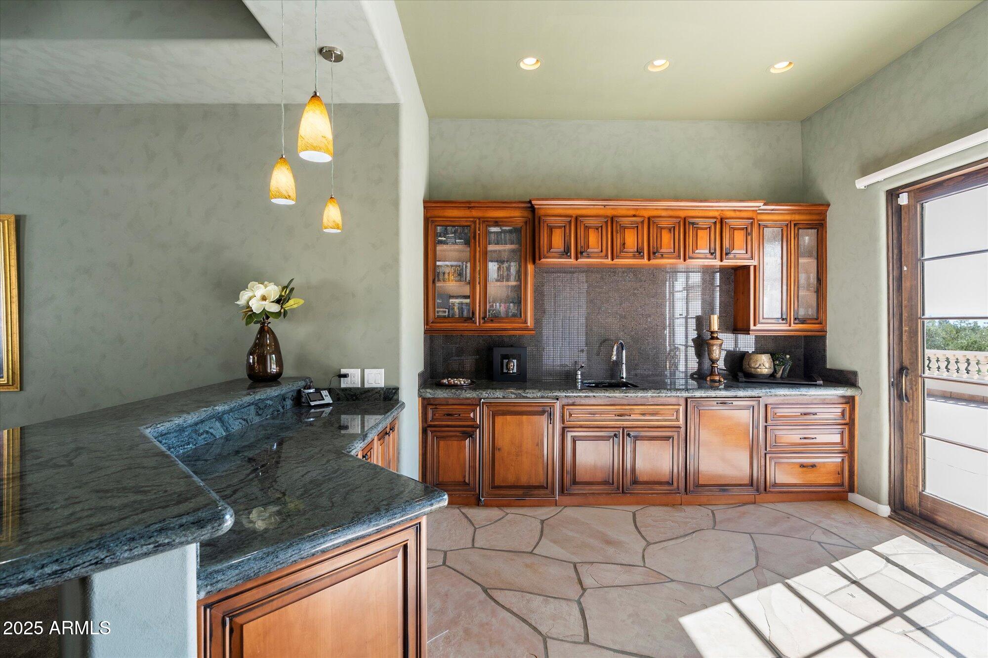 Paradise Valley, Arizona, 85253, United States, 6 Bedrooms Bedrooms, ,7 BathroomsBathrooms,Residential,Active,1946519