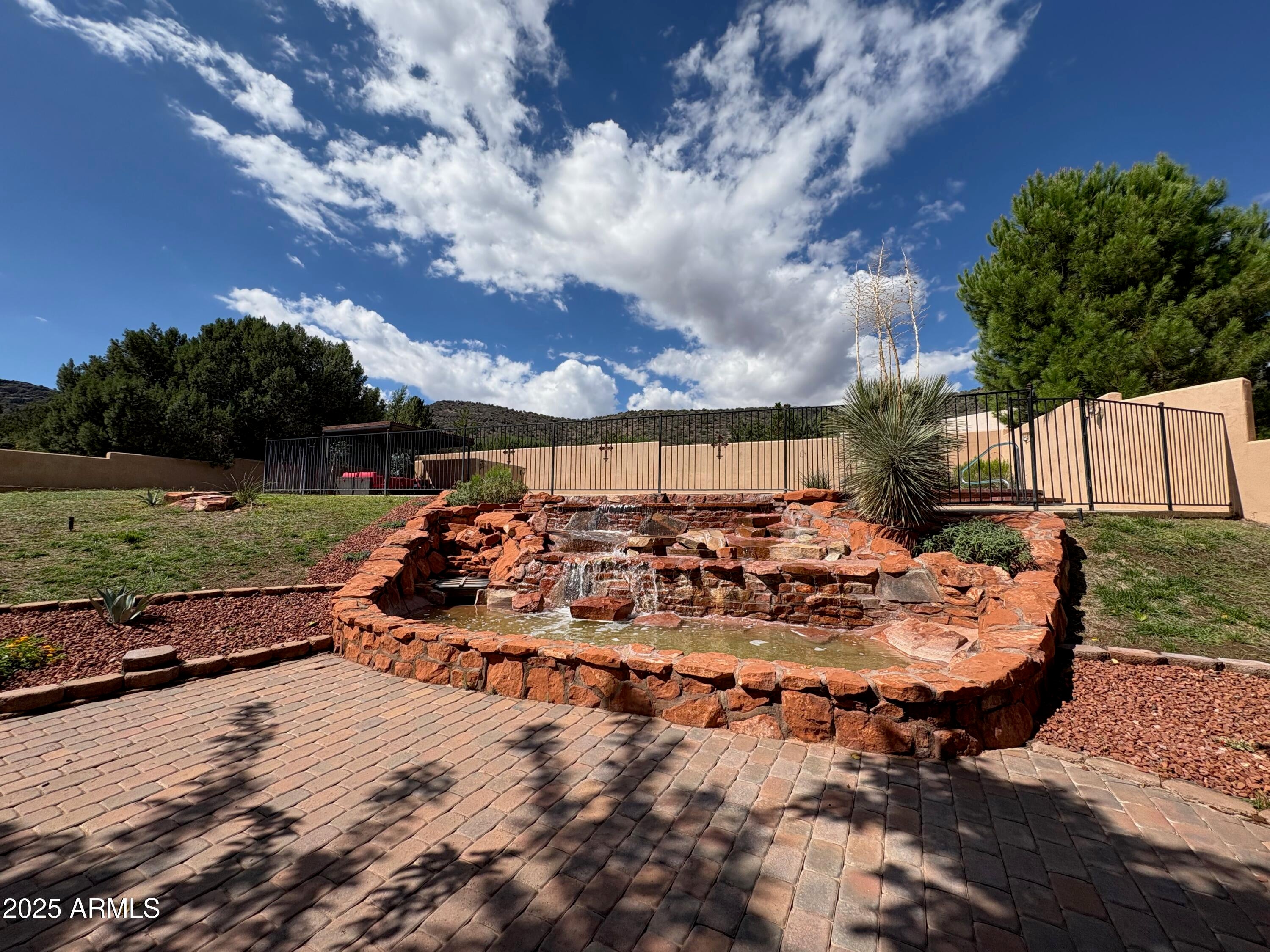 Sedona, Arizona, 86351, United States, 4 Bedrooms Bedrooms, ,4 BathroomsBathrooms,Residential,Active,1959511