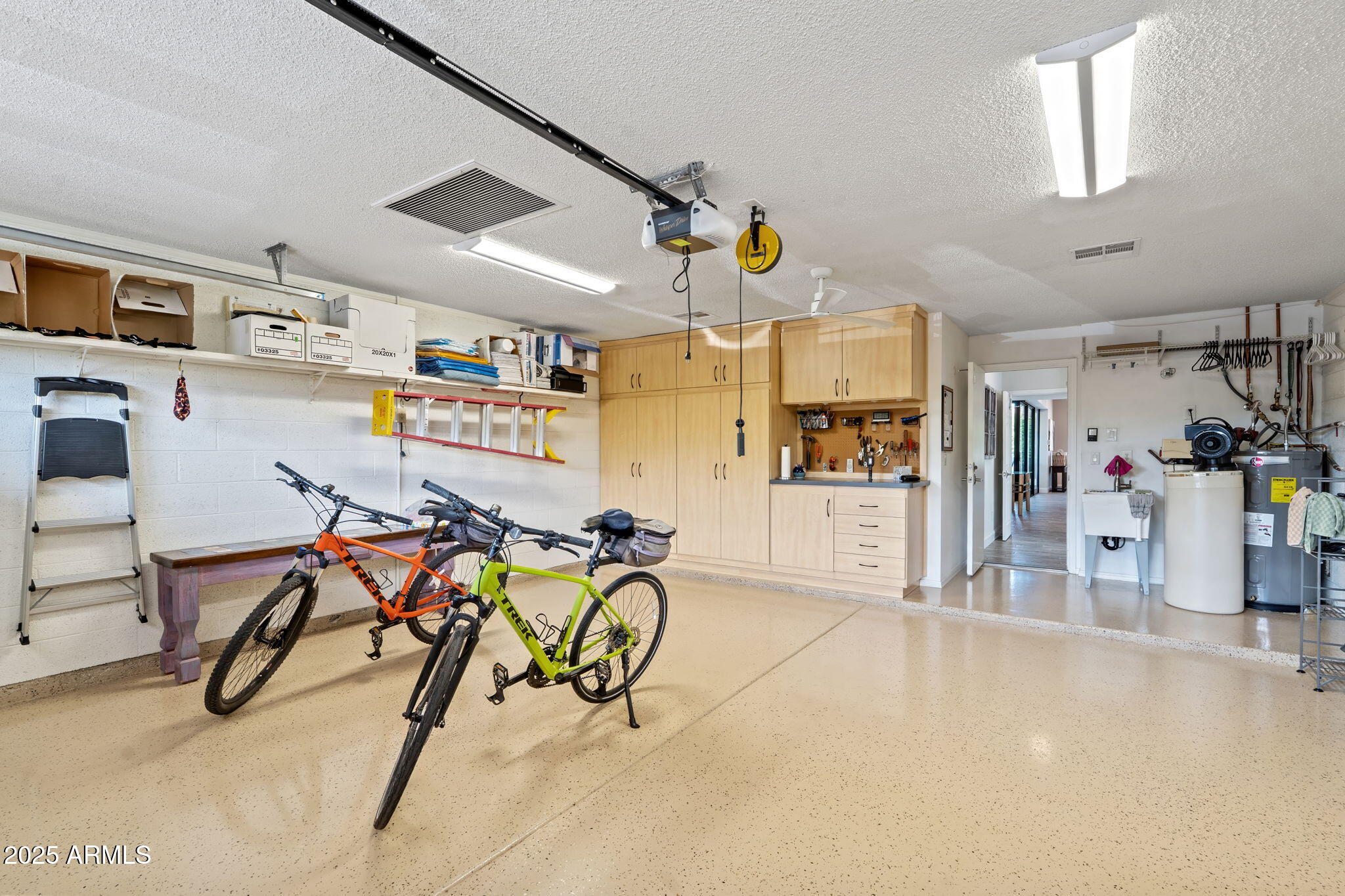 Scottsdale, Arizona, 85260, United States, 3 Bedrooms Bedrooms, ,4 BathroomsBathrooms,Residential,Active,1996578