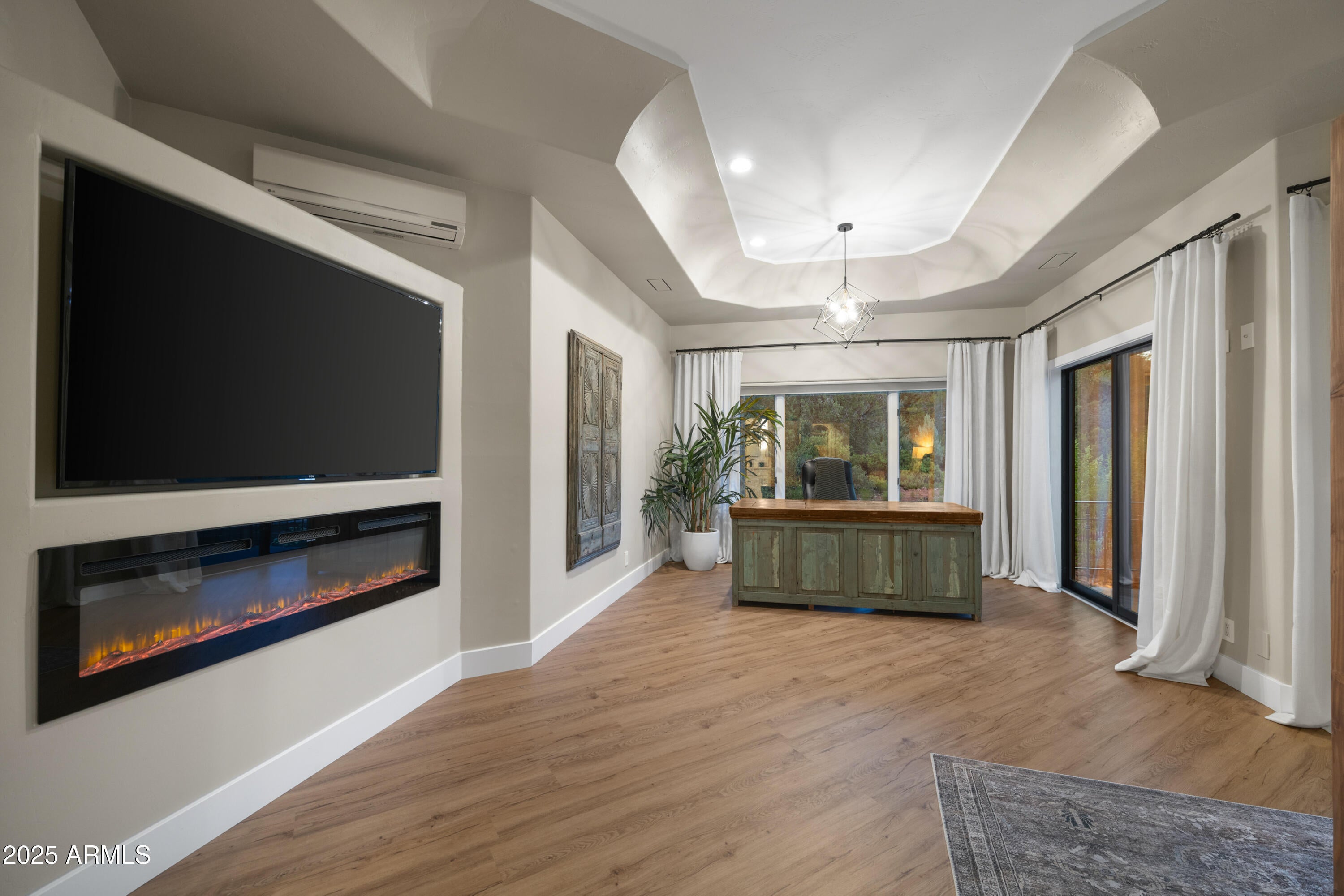 Sedona, Arizona, 86336, United States, 5 Bedrooms Bedrooms, ,5 BathroomsBathrooms,Residential,Active,1995283