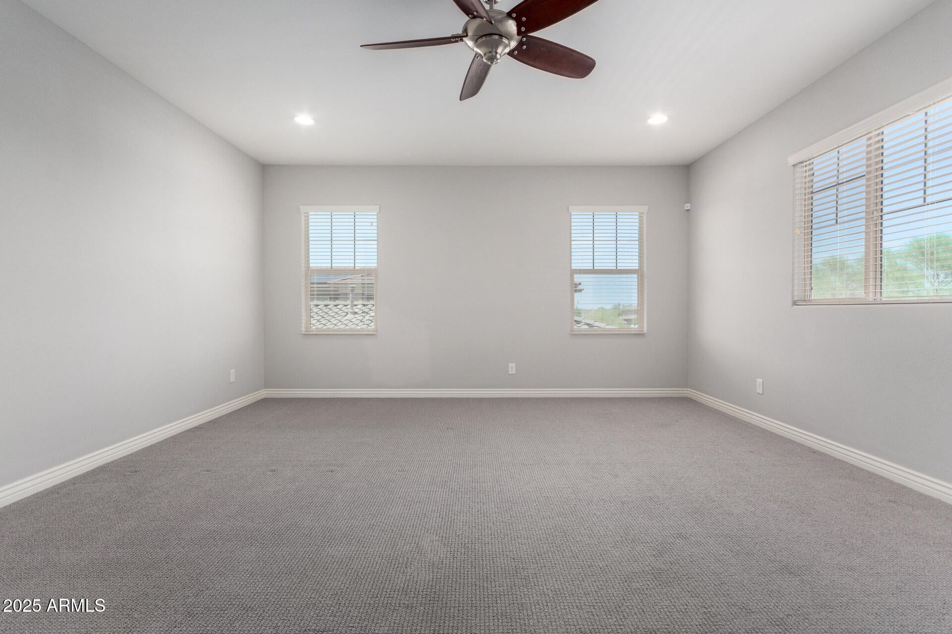 Phoenix, Arizona, 85050, United States, 4 Bedrooms Bedrooms, ,3 BathroomsBathrooms,Residential,Active,1929434