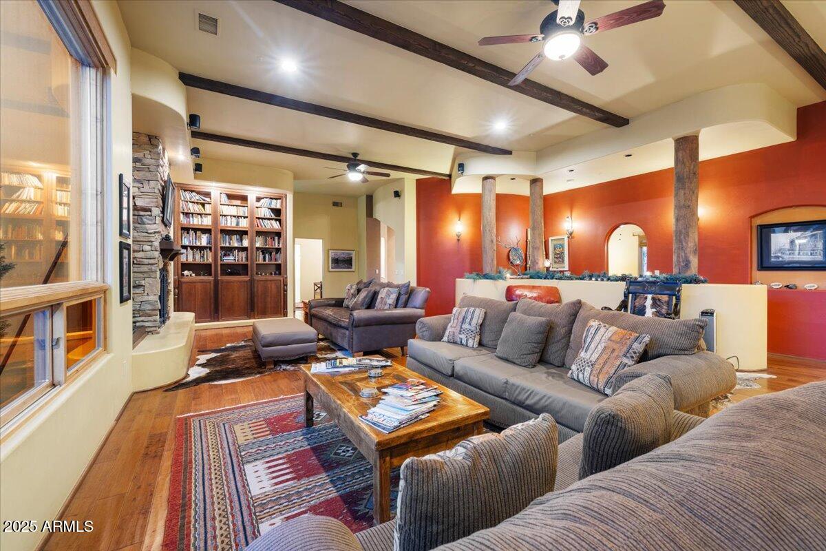 Sedona, Arizona, 86351, United States, 5 Bedrooms Bedrooms, ,5 BathroomsBathrooms,Residential,Active,1951787