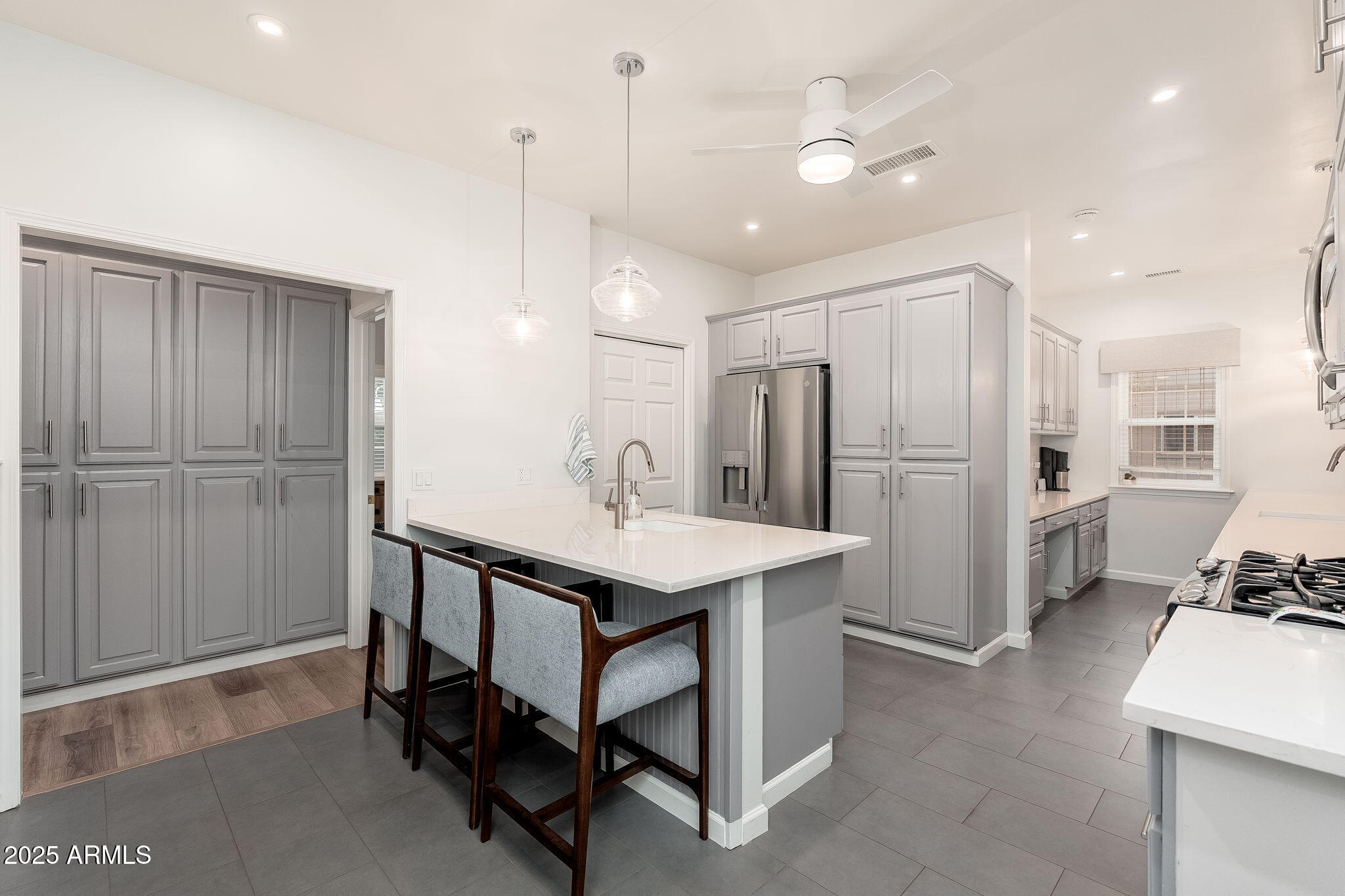 Flagstaff, Arizona, 86004, United States, 5 Bedrooms Bedrooms, ,4 BathroomsBathrooms,Residential,Active,1894165