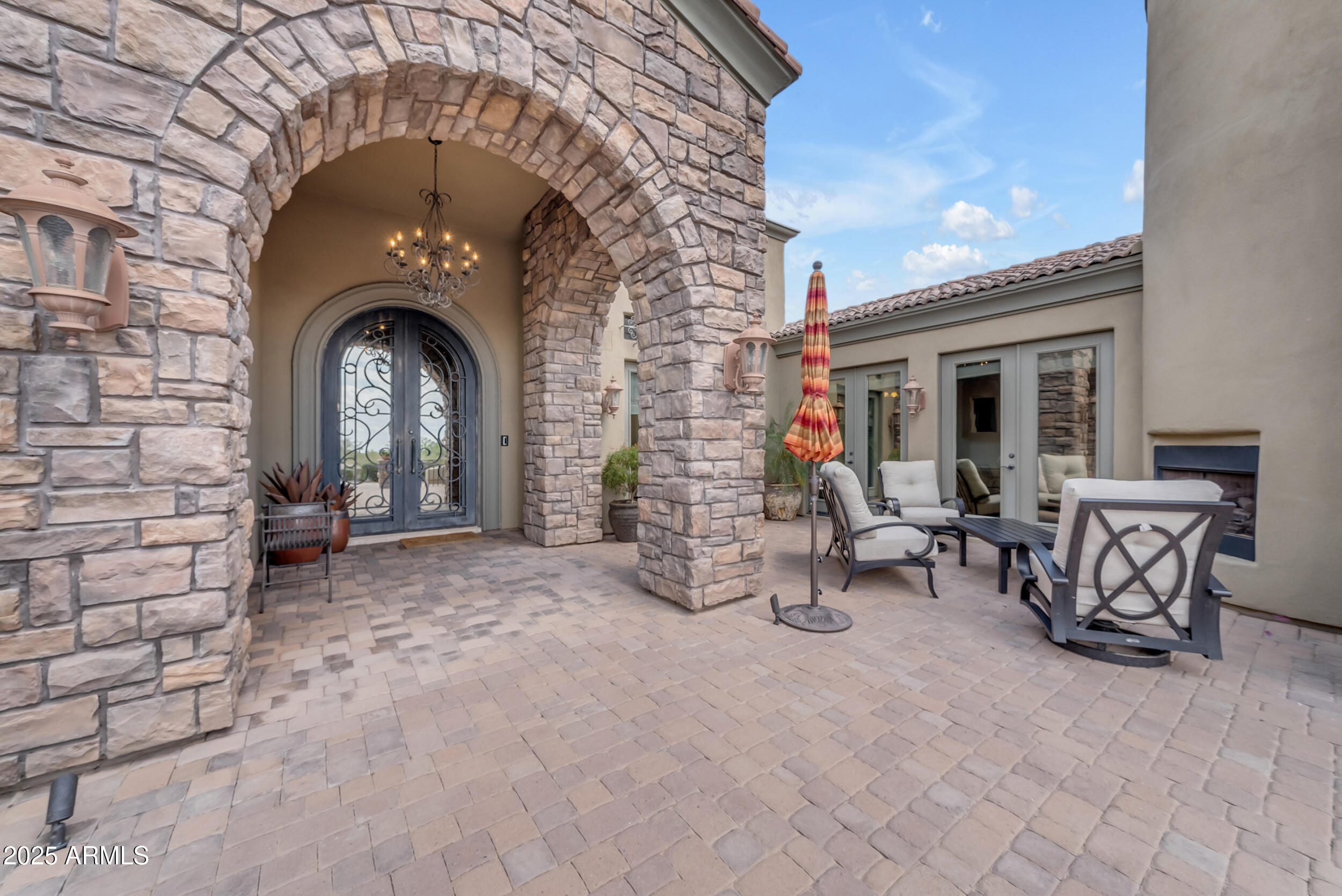 Mesa, Arizona, 85207, United States, 4 Bedrooms Bedrooms, ,3 BathroomsBathrooms,Residential,Active,1798058