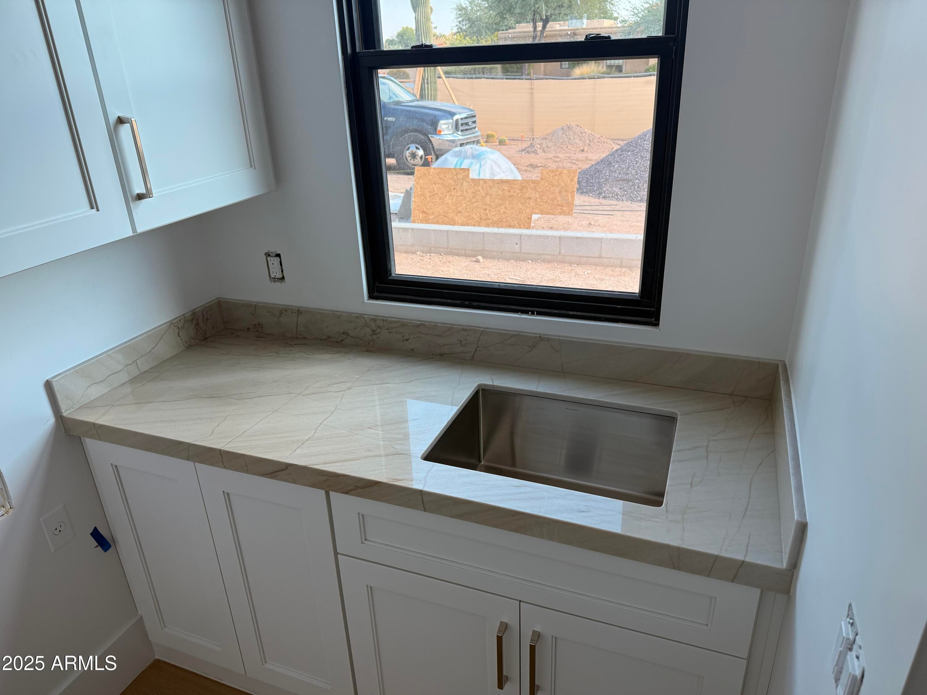 Paradise Valley, Arizona, 85253, United States, 6 Bedrooms Bedrooms, ,7 BathroomsBathrooms,Residential,Active,1863538