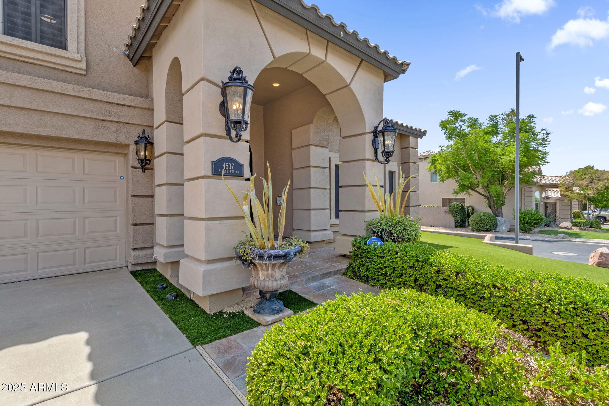 Cave Creek, Arizona, 85331, United States, 5 Bedrooms Bedrooms, ,4 BathroomsBathrooms,Residential,Active,1914836