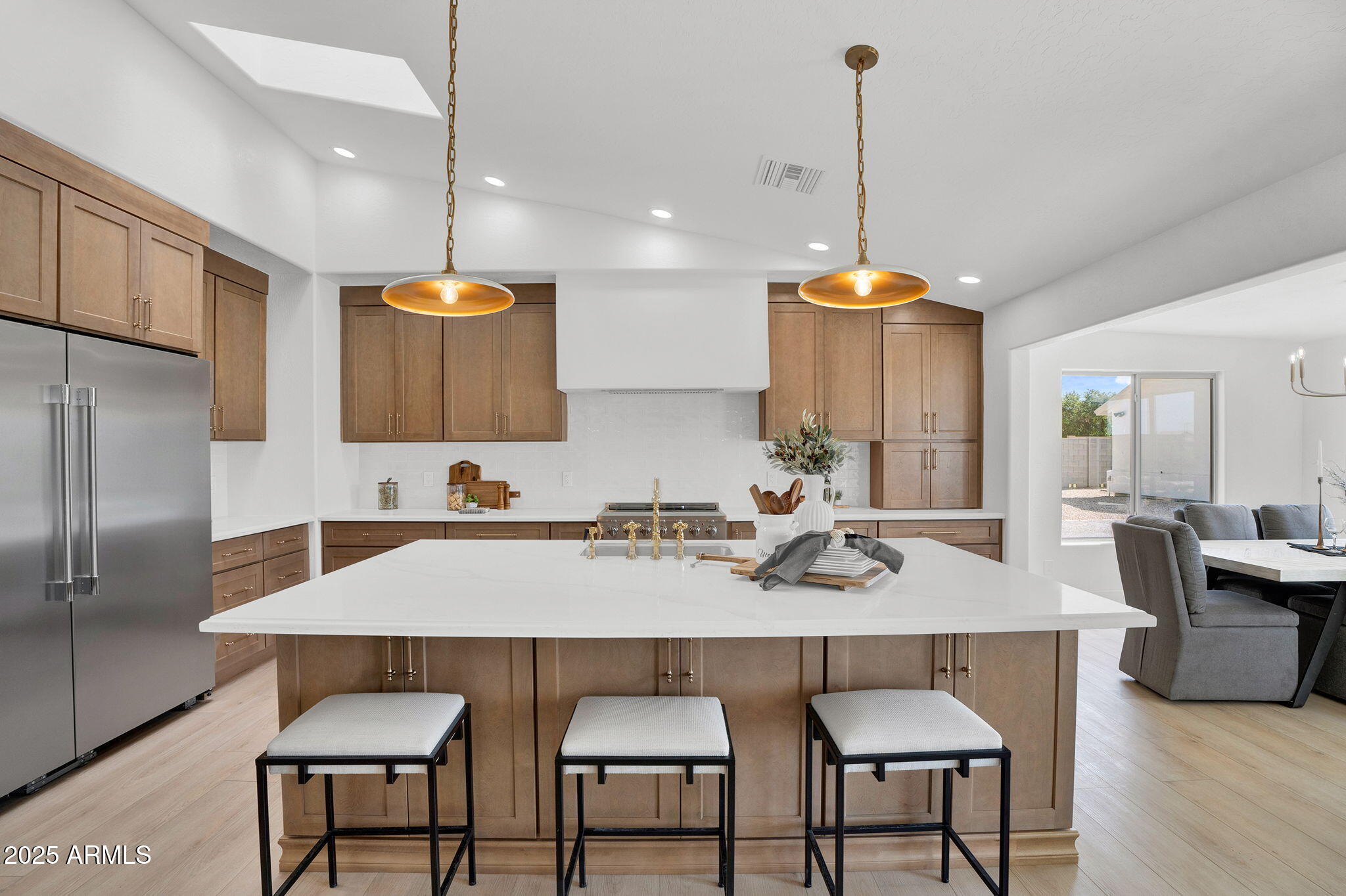 Gilbert, Arizona, 85298, United States, 5 Bedrooms Bedrooms, ,3 BathroomsBathrooms,Residential,Pending,2006857