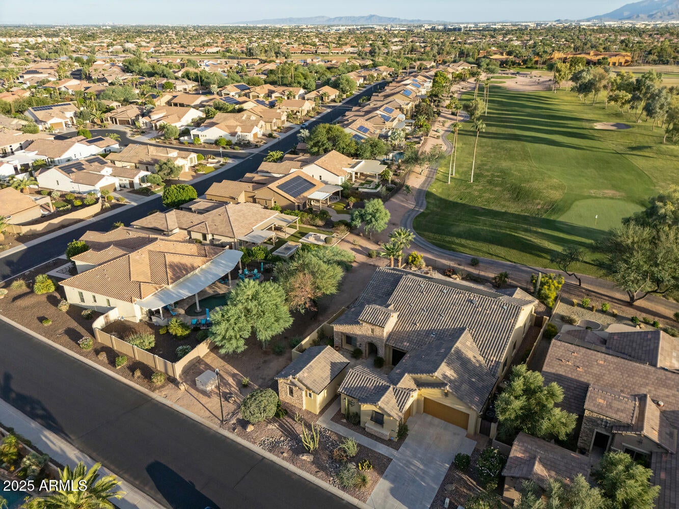 Goodyear, Arizona, 85395, United States, 4 Bedrooms Bedrooms, ,4 BathroomsBathrooms,Residential,Pending,1969760