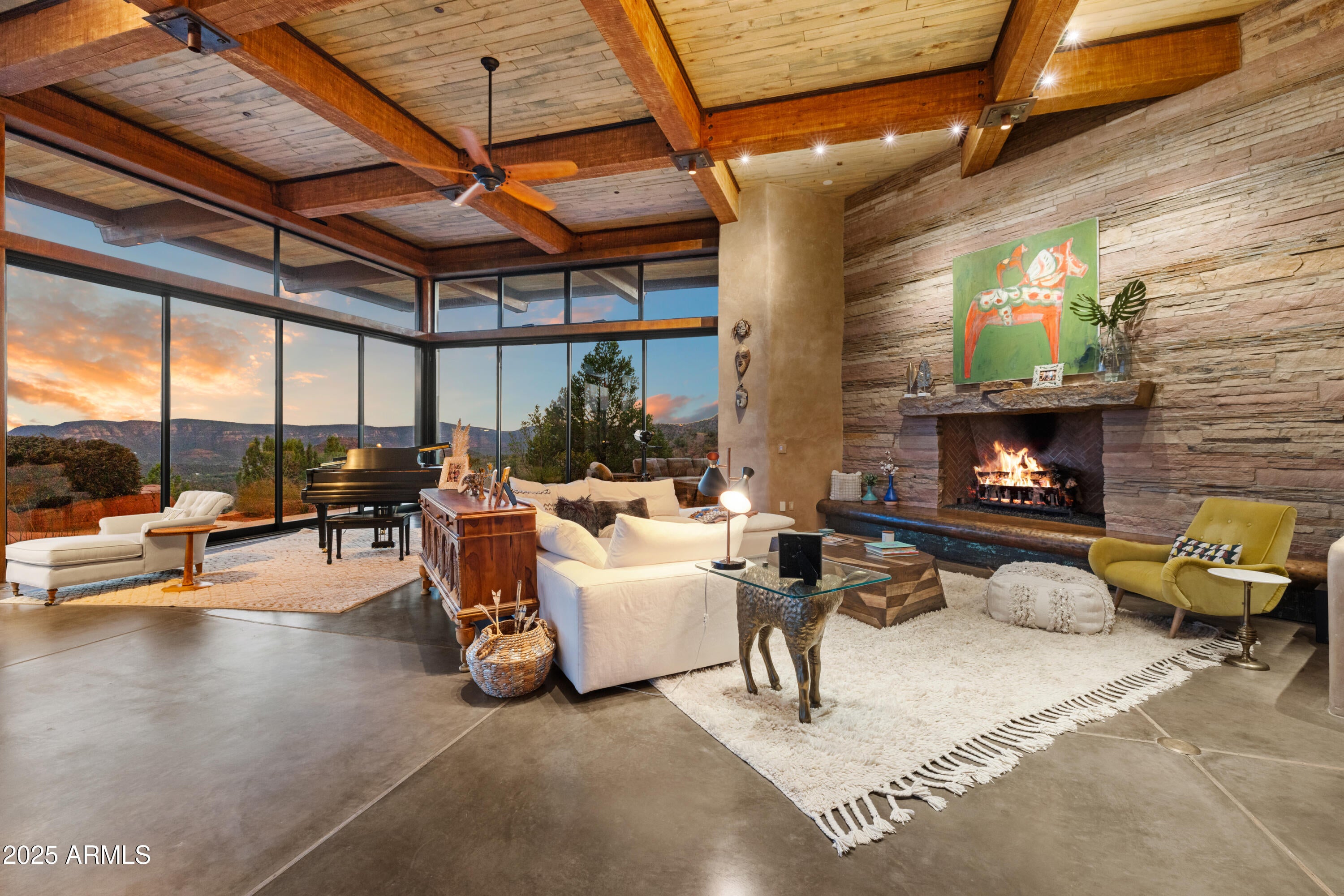 Sedona, Arizona, 86336, United States, 3 Bedrooms Bedrooms, ,6 BathroomsBathrooms,Residential,Active,1944279