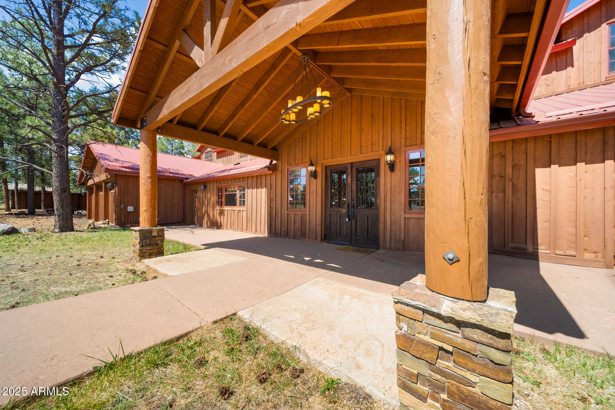 Lakeside, Arizona, 85929, United States, 8 Bedrooms Bedrooms, ,8 BathroomsBathrooms,Residential,Contingent,1996268