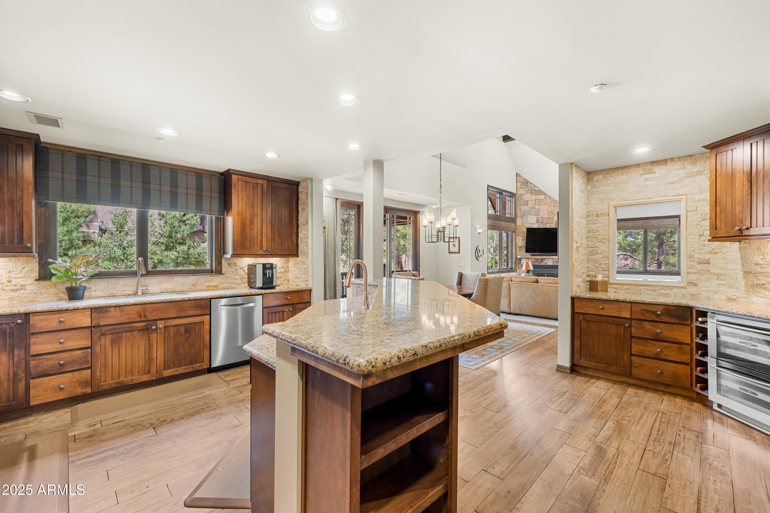 Flagstaff, Arizona, 86005, United States, 3 Bedrooms Bedrooms, ,3 BathroomsBathrooms,Residential,Active,1929679