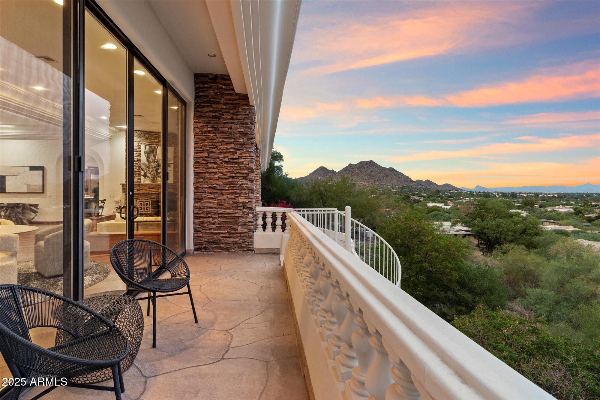 Paradise Valley, Arizona, 85253, United States, 6 Bedrooms Bedrooms, ,7 BathroomsBathrooms,Residential,Active,1946519