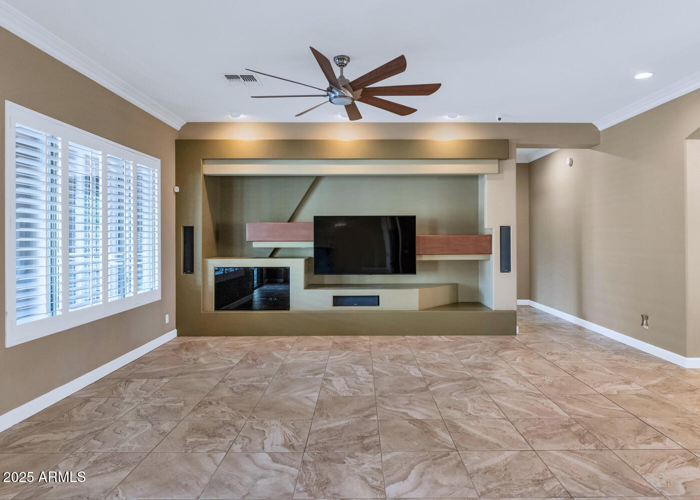 Surprise, Arizona, 85379, United States, 4 Bedrooms Bedrooms, ,5 BathroomsBathrooms,Residential,Active,2007331