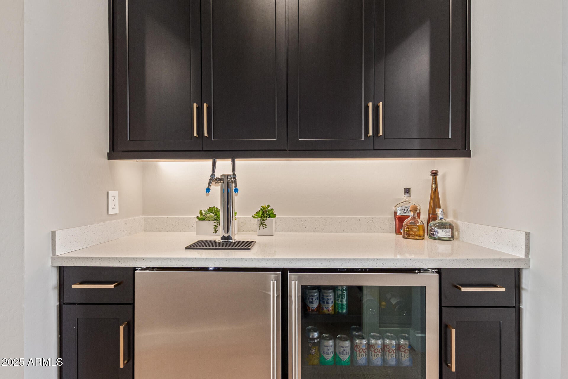 Surprise, Arizona, 85388, United States, 2 Bedrooms Bedrooms, ,3 BathroomsBathrooms,Residential,Active,1989756