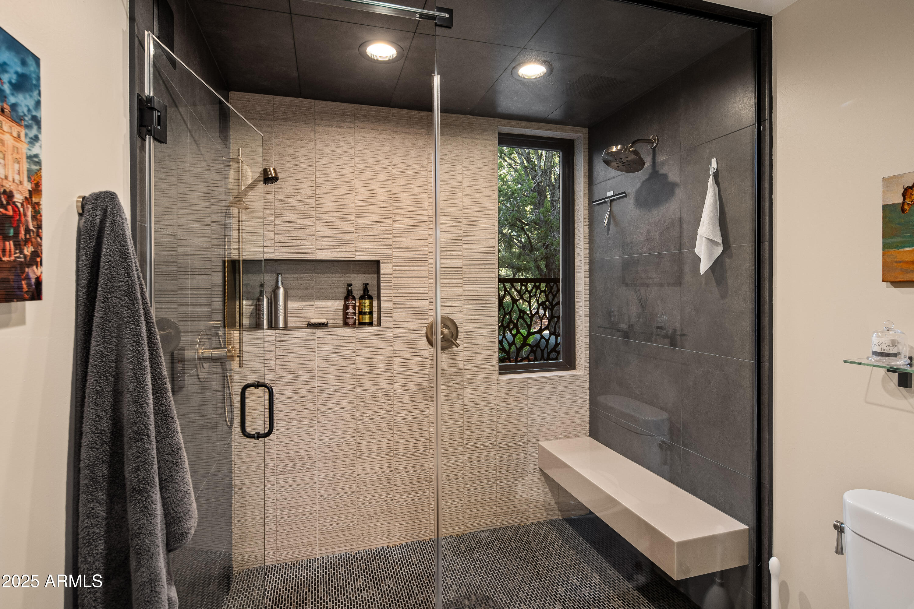 Sedona, Arizona, 86336, United States, 3 Bedrooms Bedrooms, ,4 BathroomsBathrooms,Residential,Active,1946525