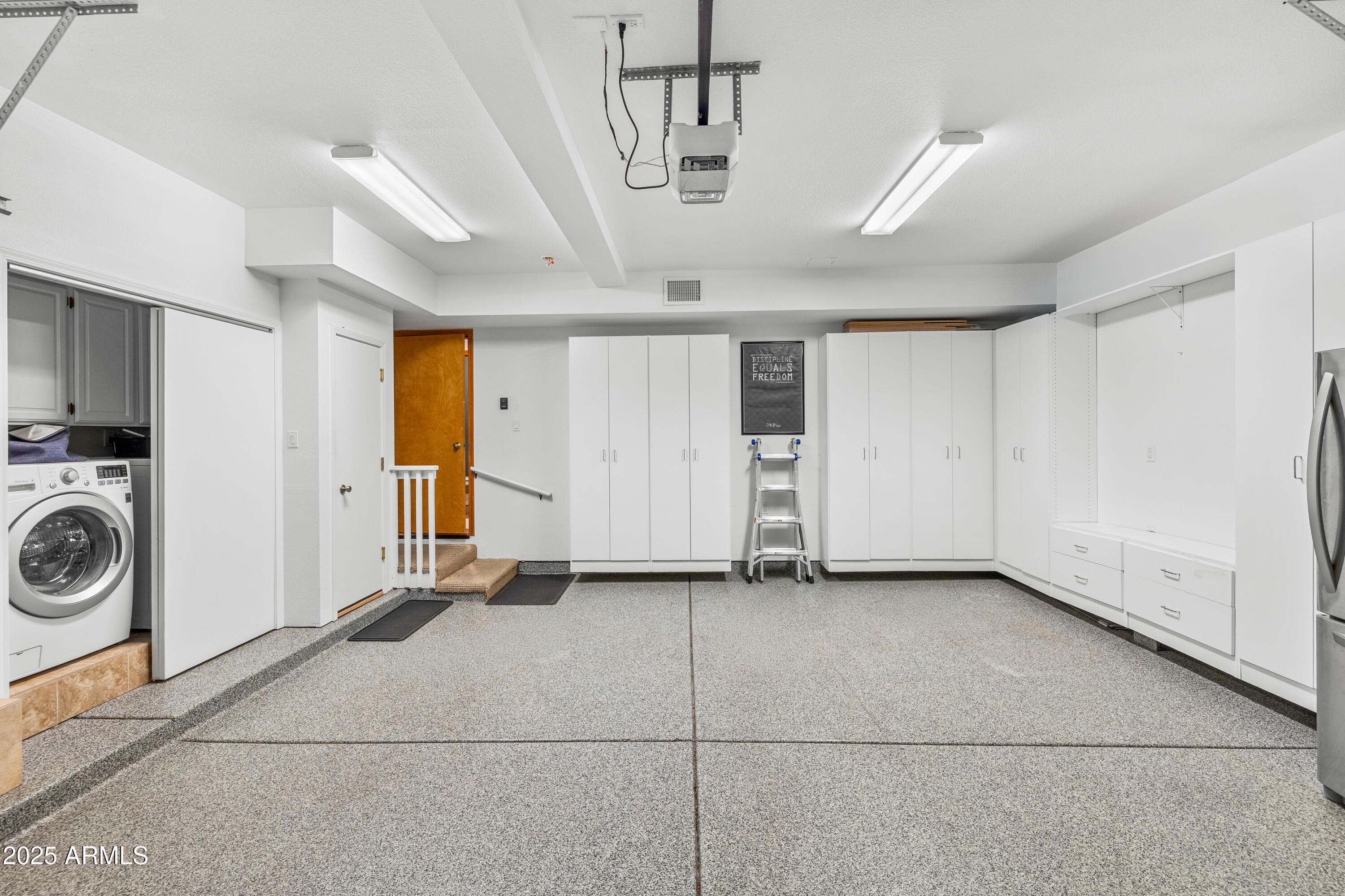 Flagstaff, Arizona, 86005, United States, 4 Bedrooms Bedrooms, ,4 BathroomsBathrooms,Residential,Active,1969772