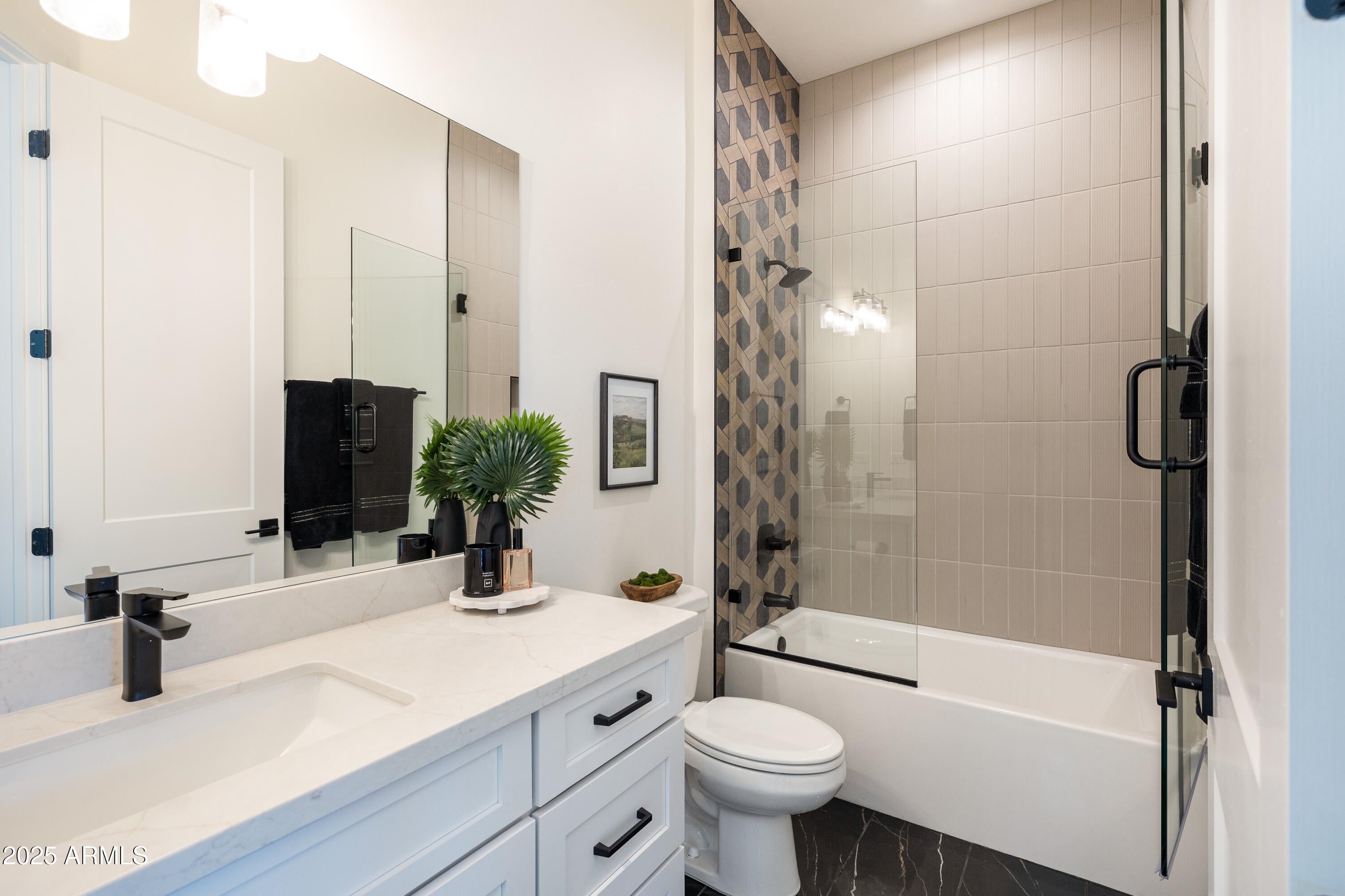 Flagstaff, Arizona, 86005, United States, 5 Bedrooms Bedrooms, ,4 BathroomsBathrooms,Residential,Active,1972167