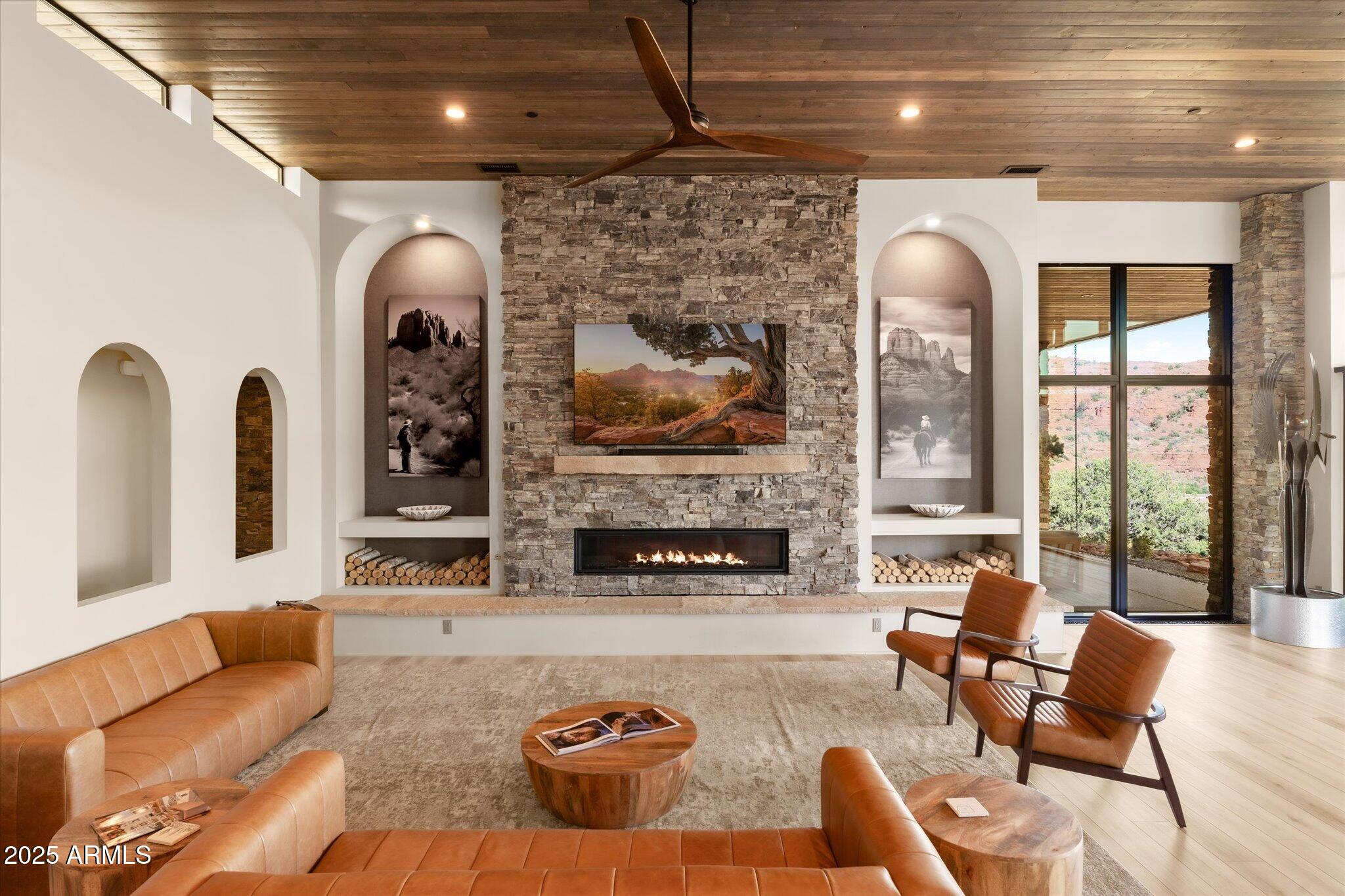 Sedona, Arizona, 86336, United States, 4 Bedrooms Bedrooms, ,4 BathroomsBathrooms,Residential,Active,1946435